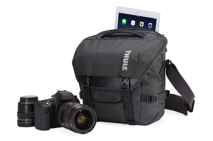 Thule Covert DSLR Camera Bag - Waterproof & Durable Shoulder Satchel for Photographers - Perfect for Travel, Hiking & Outdoor Photography