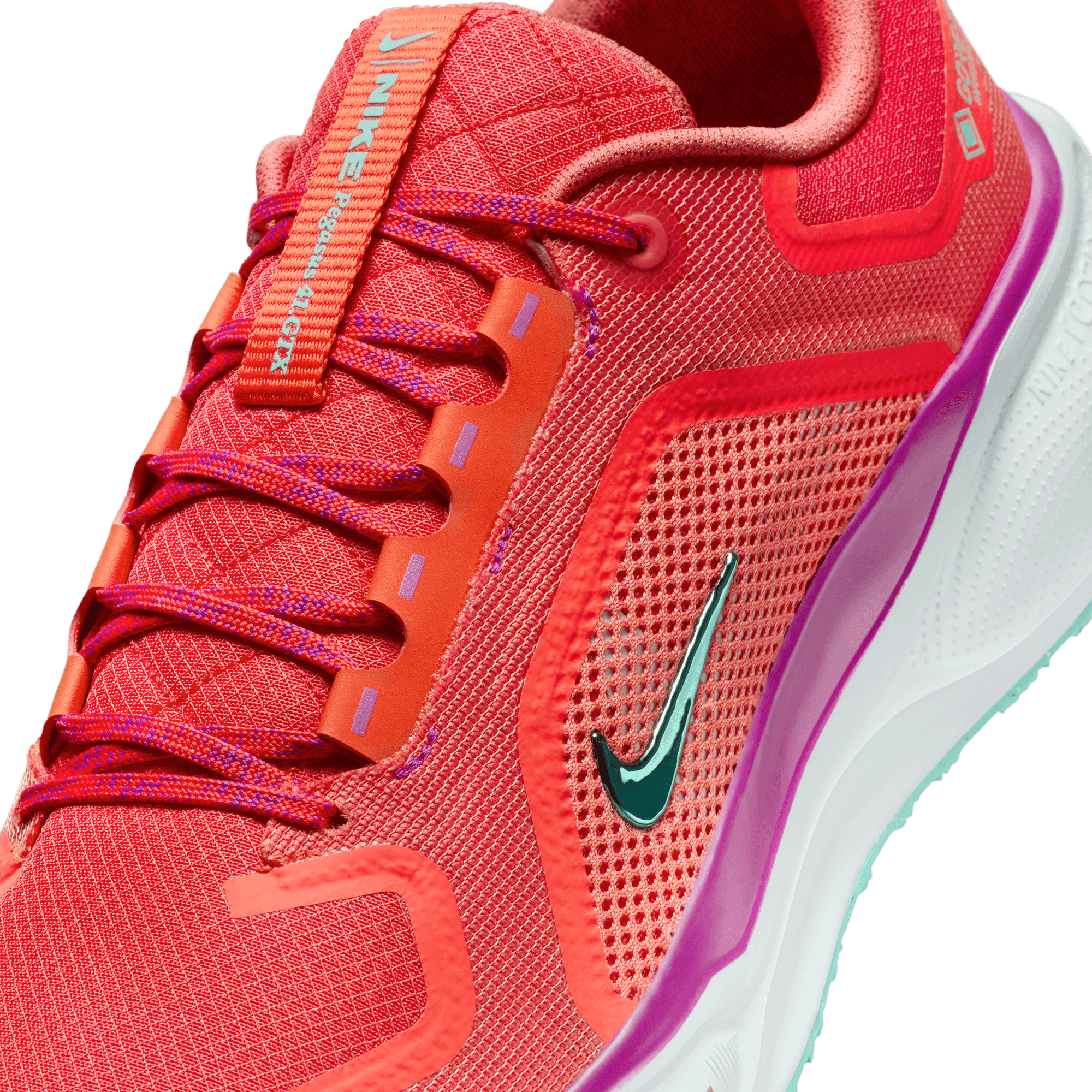 Nike Men's Pegasus 41 GORE-TEX Running Shoes - Waterproof Trail Sneakers for Men (600 Picante Red/Green Frost Bright Crimson) - Perfect for Outdoor Jogging, Hiking & Winter Running