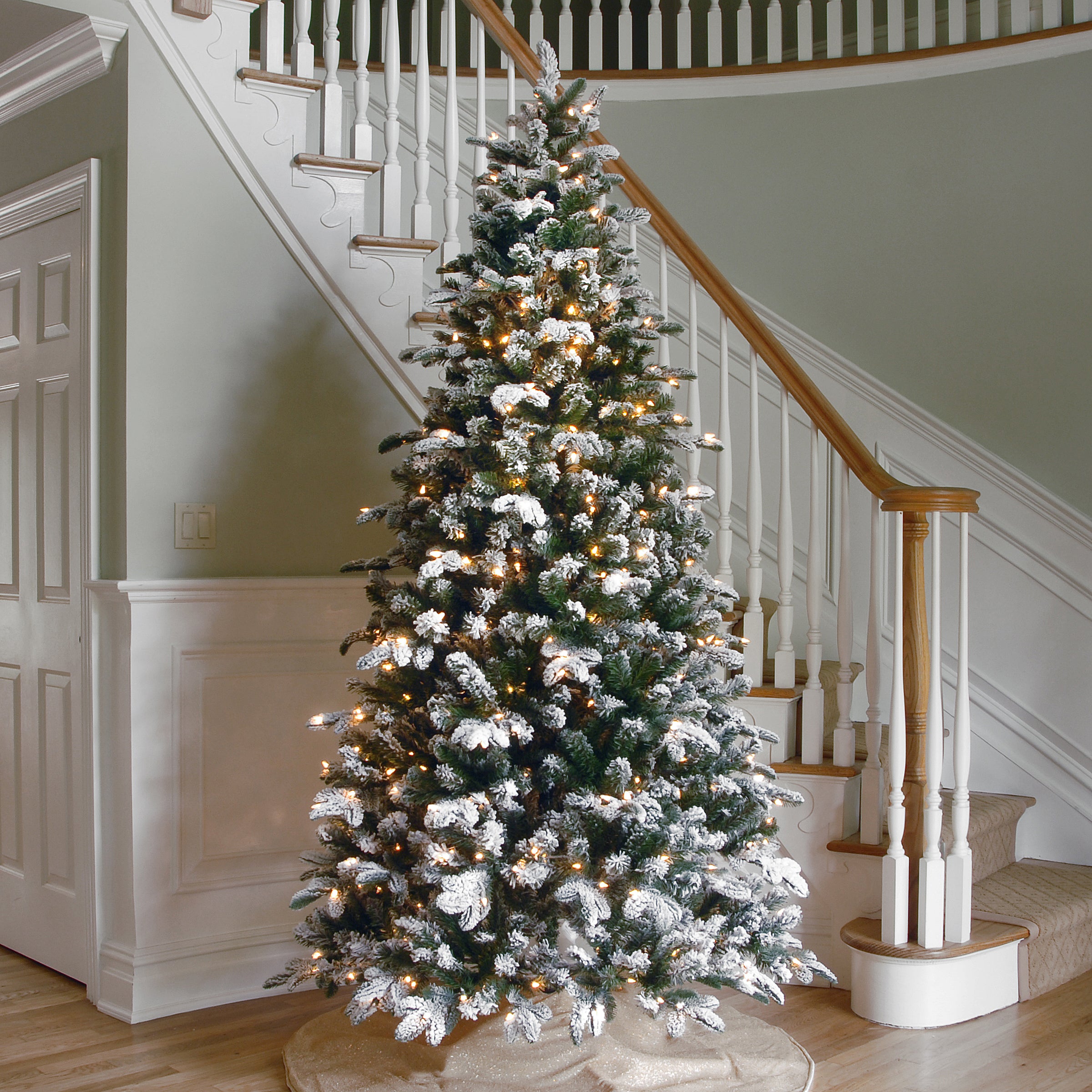 7.5 ft Pre-Lit Snowy Everest Fir Artificial Christmas Tree with Clear Lights - Perfect for Home, Office, and Holiday Decorations