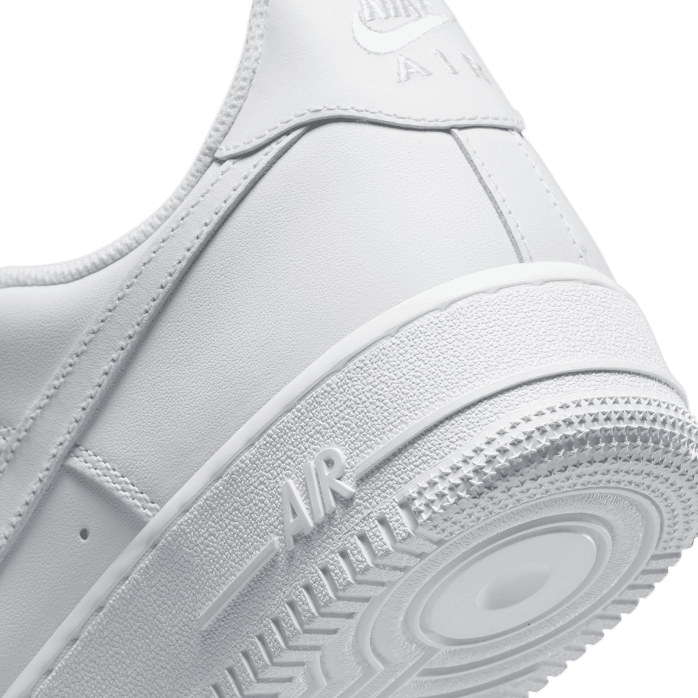 Men's Nike Air Force 1 '07 White Sneakers - Classic Low-Top Basketball Shoes for Casual Wear & Street Style Fashion