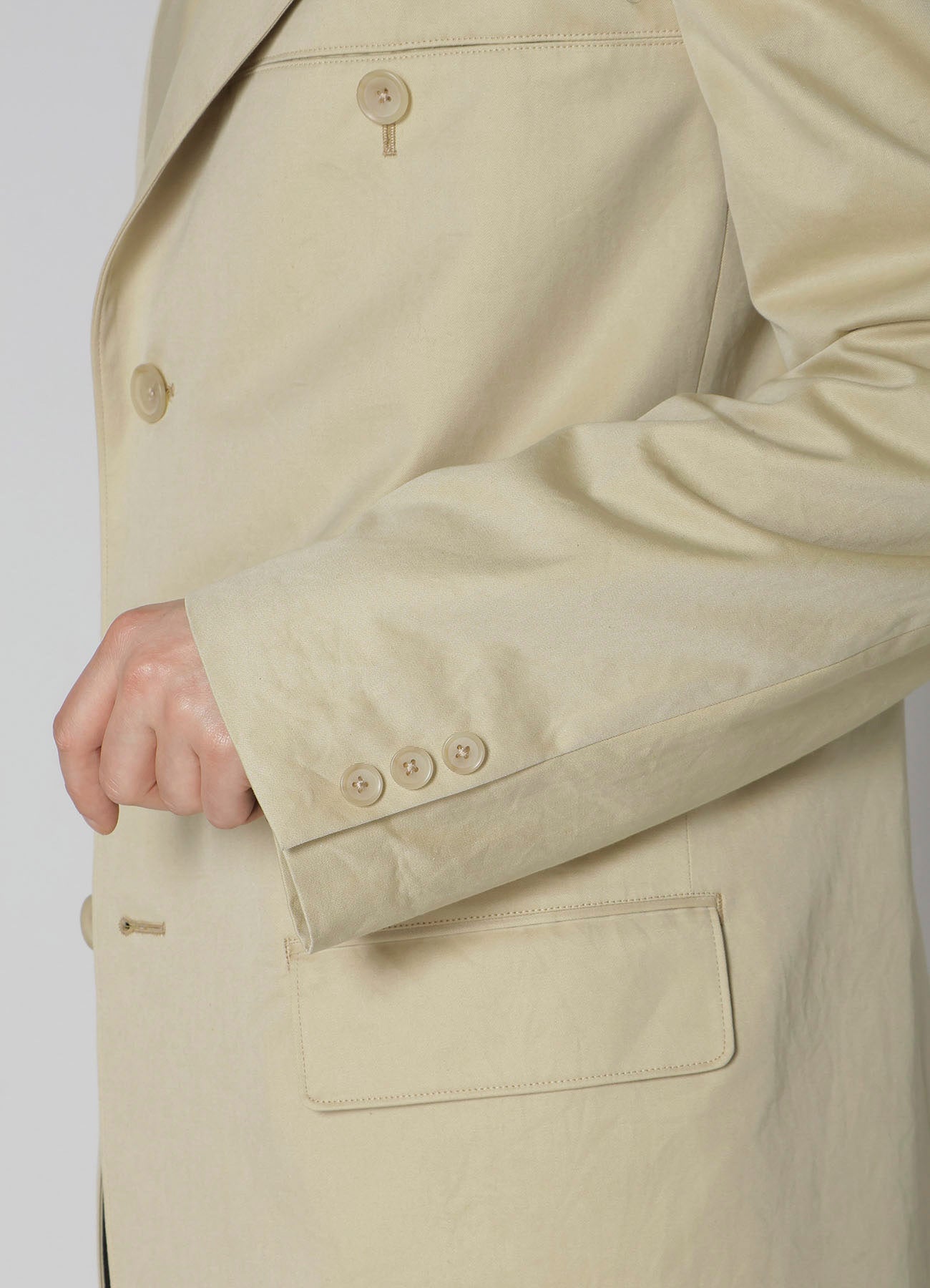 Premium Cotton Gabardine Jacket with Adjustable Shoulder Buckle & Peaked Lapel - Stylish Men's Outerwear for Business Casual & Office Wear