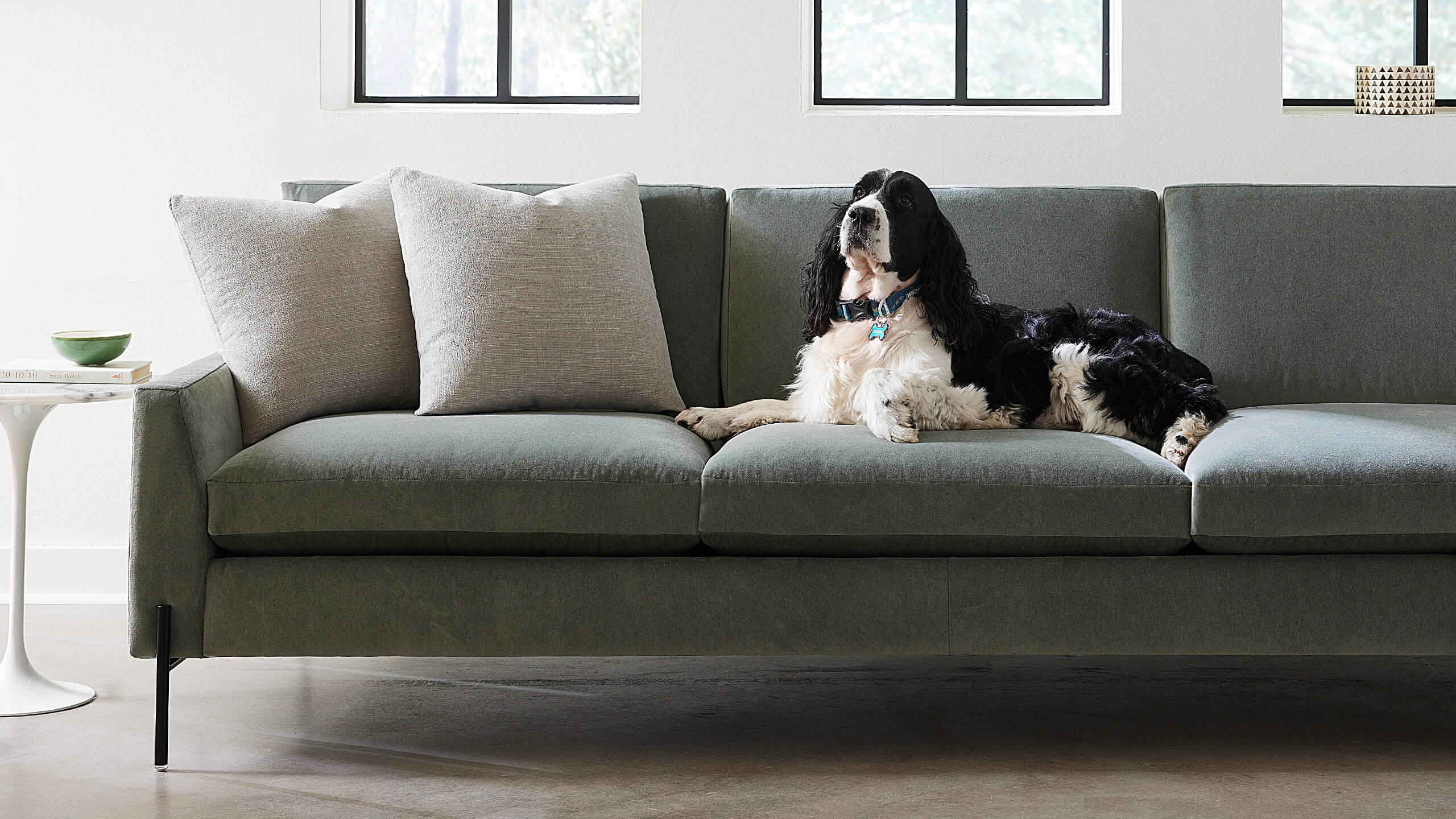 Stylish Catwalk Sectional Sofa with Bumper - Modern L-Shaped Couch for Living Room, Family Room & Home Theater