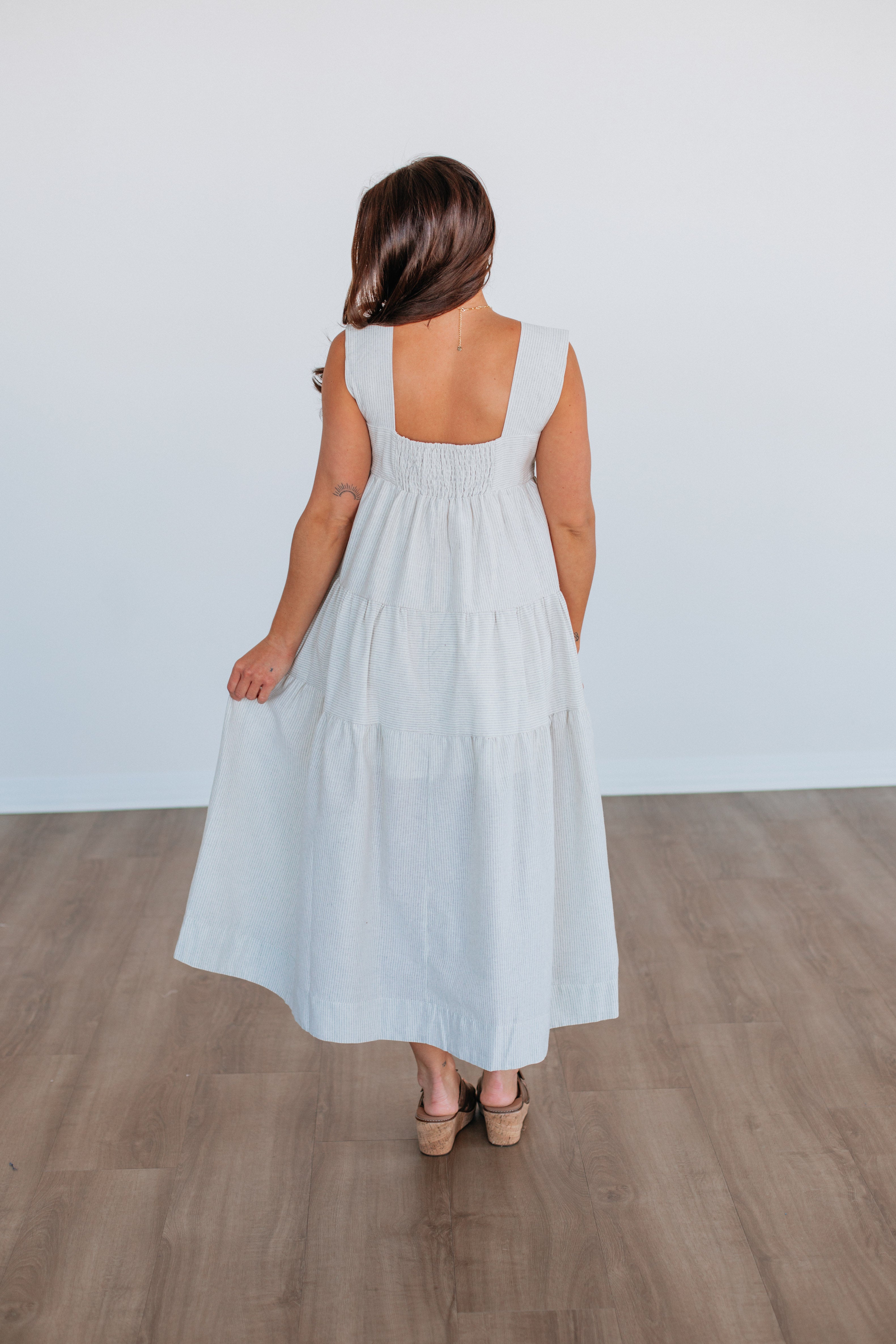 Austrina Women's Floral Summer Dress - Lightweight & Breathable for Casual Outings, Beach Vacations & Date Nights