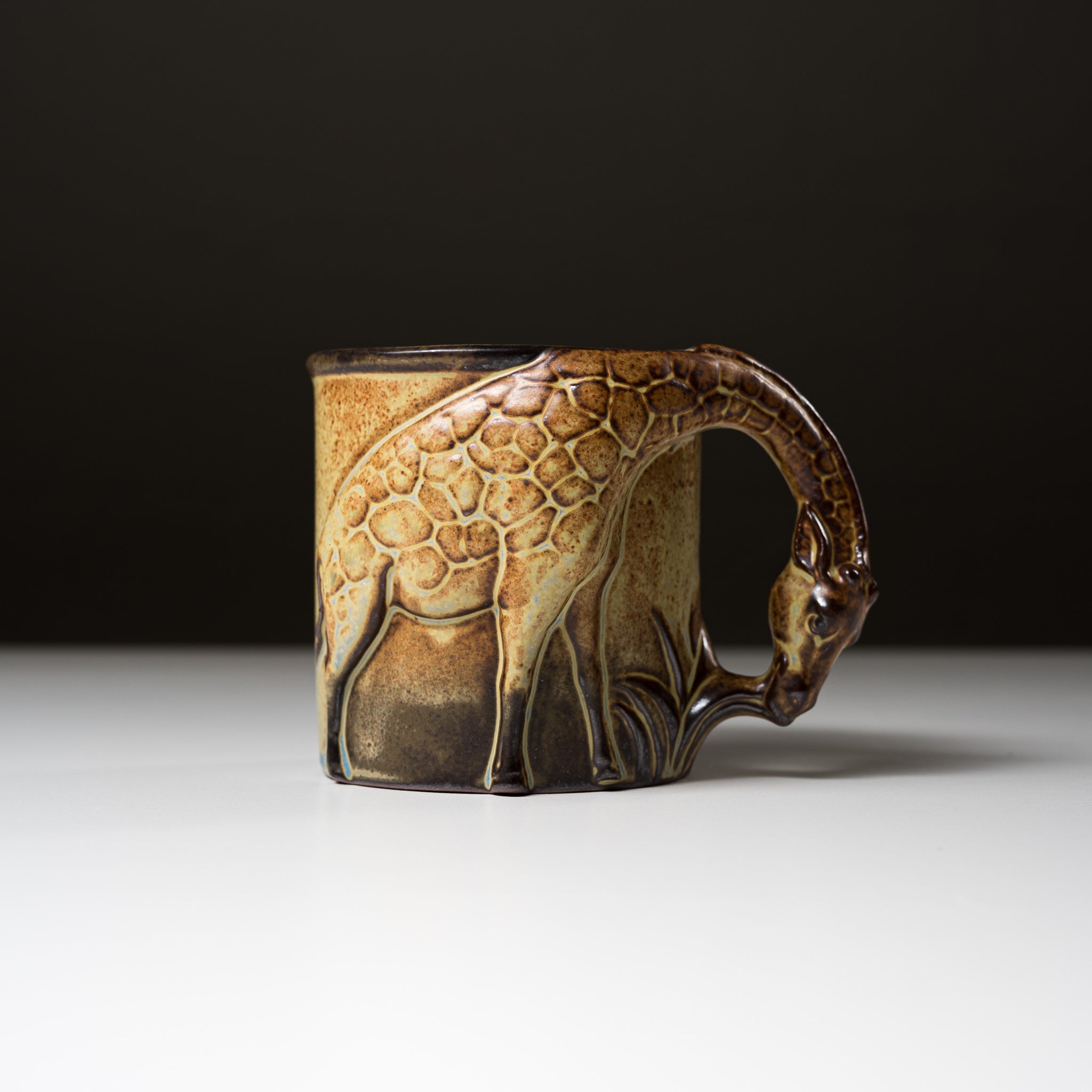 Seto Ware KASHIWA Animal Mug Cup - Giraffe Design Ceramic Coffee Cup | Japanese Handmade Pottery for Tea, Coffee & Hot Drinks | Perfect Gift for Animal Lovers & Home Decor