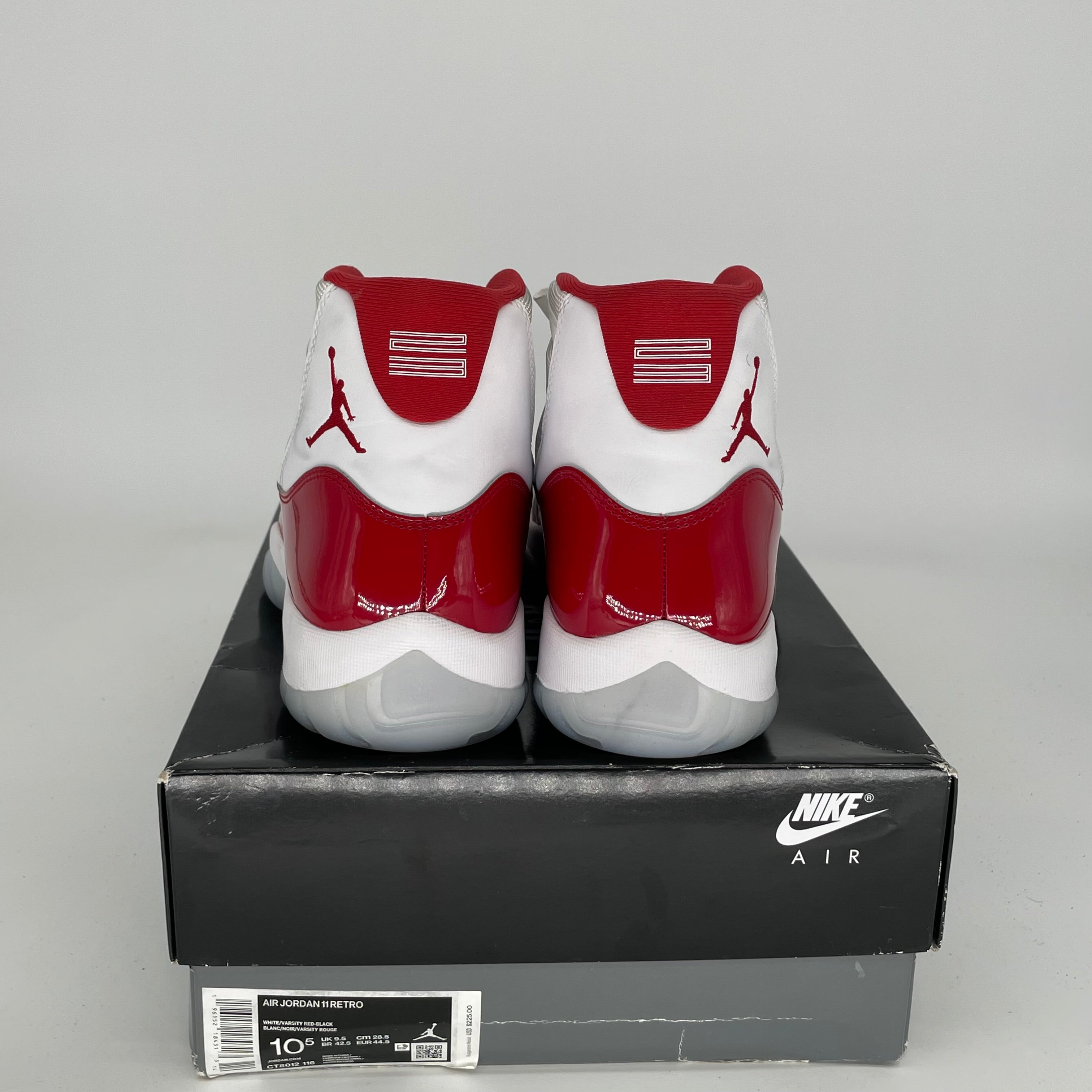 AIR JORDAN 11 Retro 