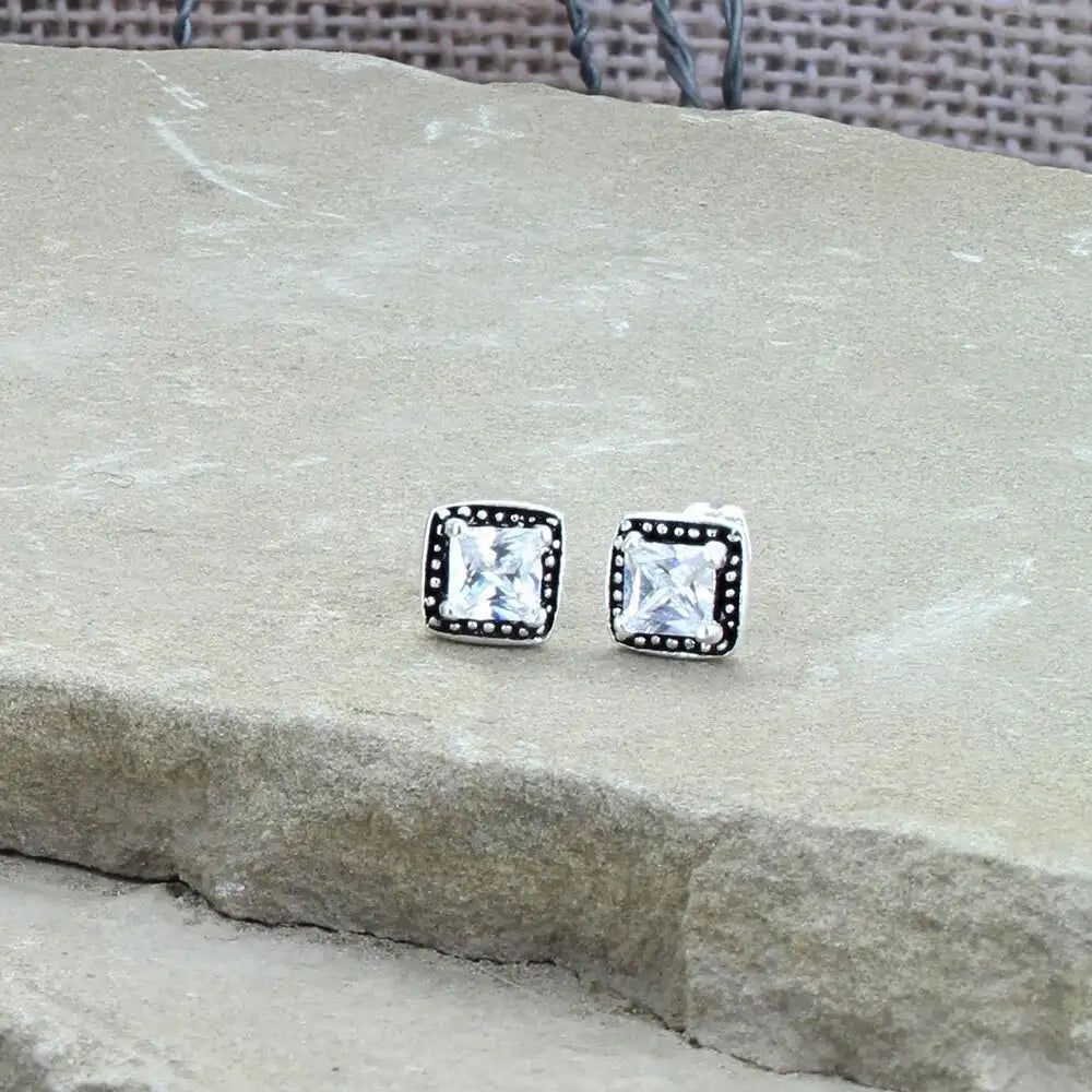 Western Princess Star Earrings - Elegant Dangle Earrings for Women - Perfect for Cowgirl Costume, Western Theme Party & Country Music Festival