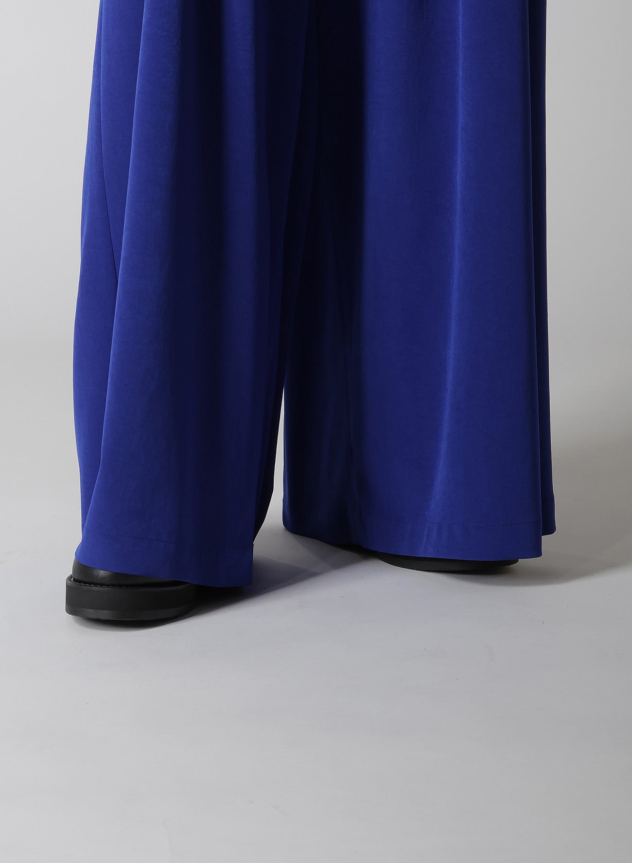 CREPE de CHINE DOUBLE TUCKED WIDE PANTS for Women - High Waist Flowy Palazzo Pants for Office, Travel & Casual Wear