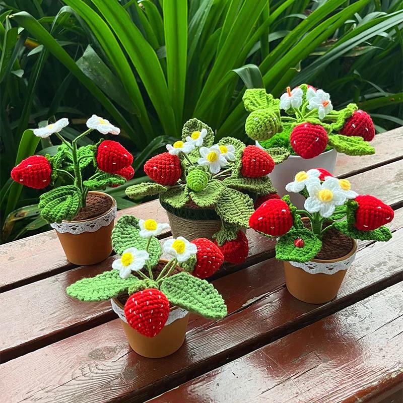 Handmade Crochet Potted Strawberry Bush - Decorative Artificial Plant for Home, Office & Gift - Perfect for Indoor Decor, Shelf Display & DIY Crafts