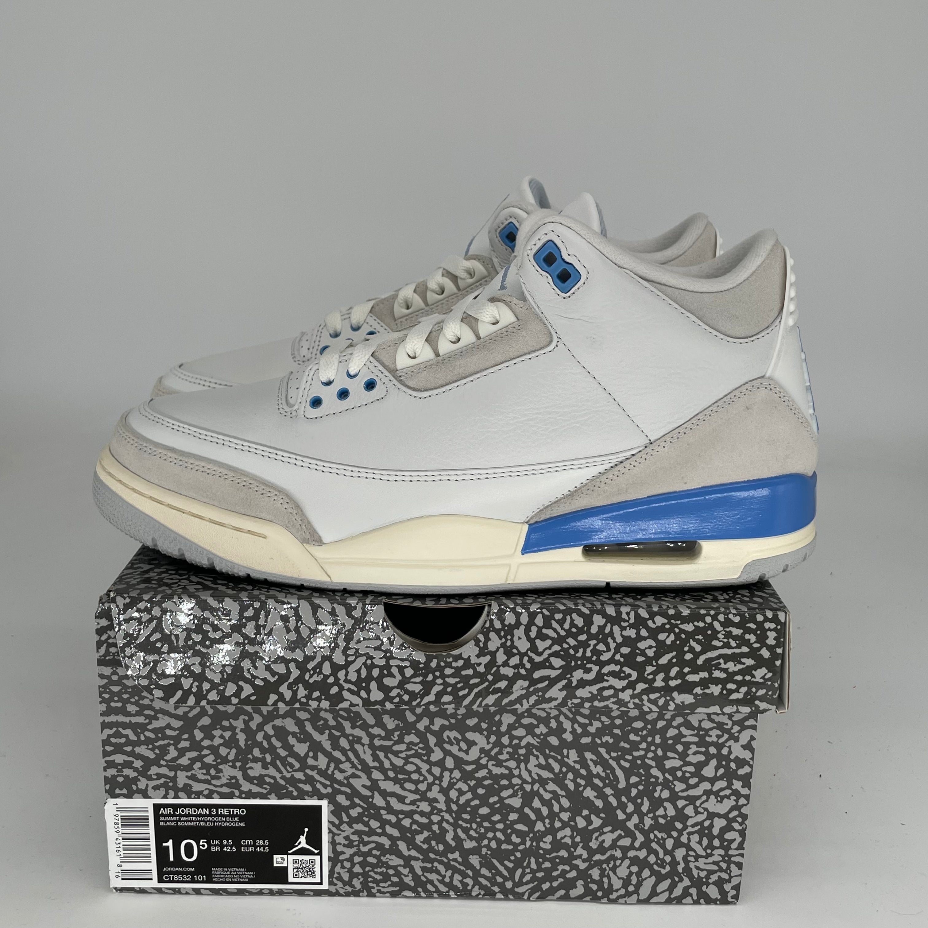 **AIR JORDAN 3 LUCKY SHORTS Men's Basketball Shorts - Size 10.5 (CT8532-101) - Perfect for Streetwear, Gym & Casual Wear**