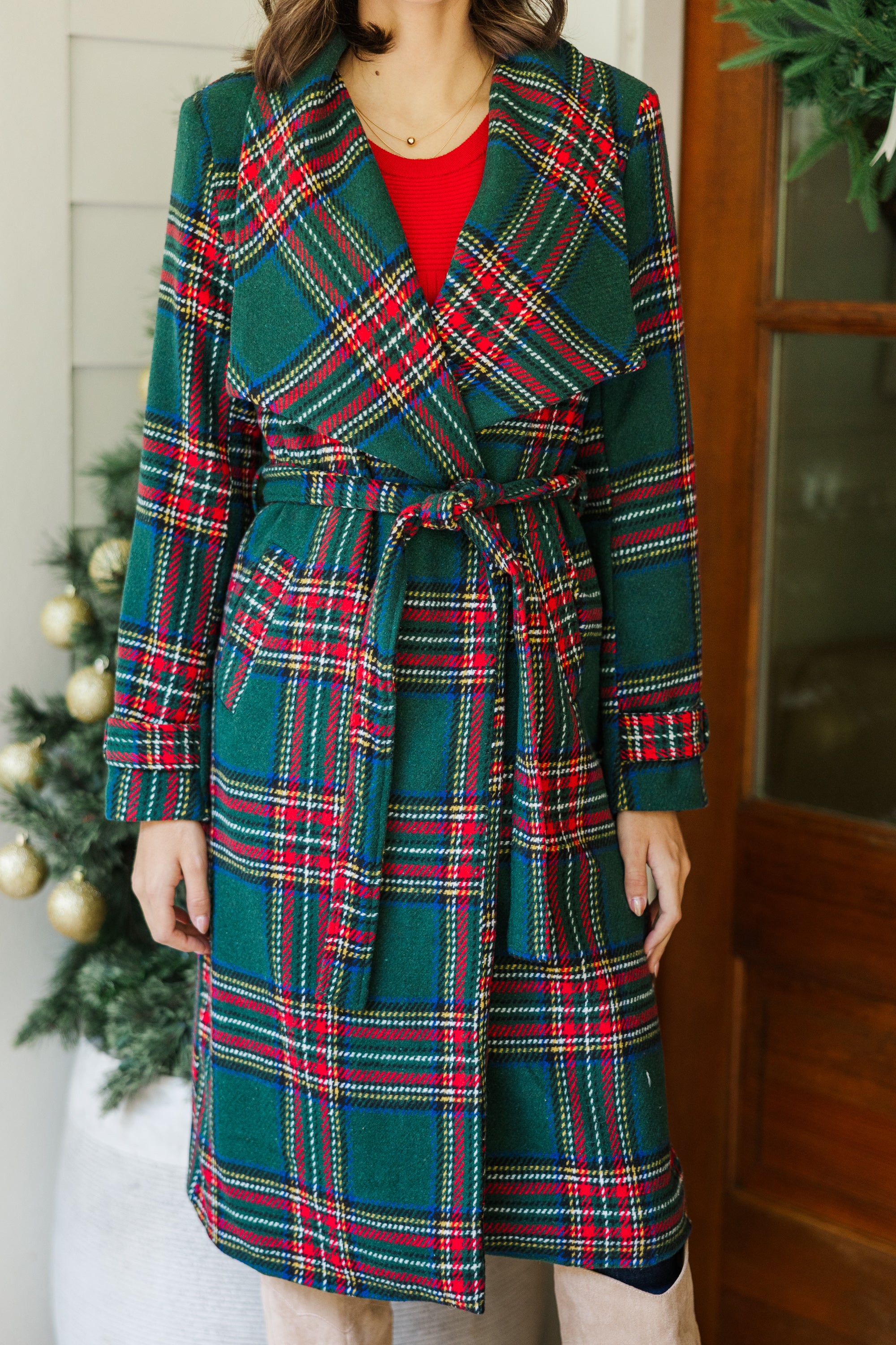 Stylish Green Plaid Coat for Women - Trendy Winter Jacket with Pockets - Perfect for Outdoor Activities and Casual Wear