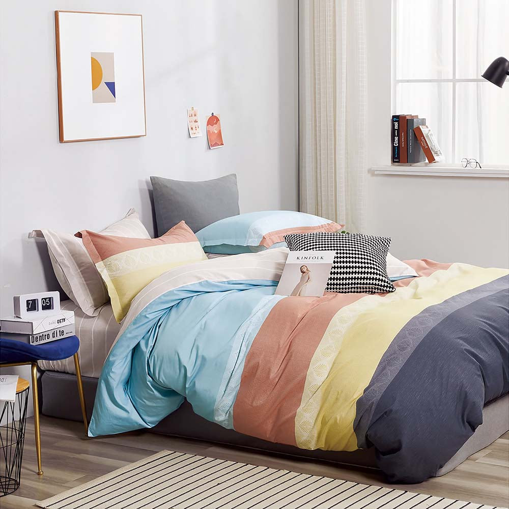 Cassie Multi Quilt Cover Set - King Size Bedding Set with Soft Fabric & Stylish Design - Perfect for Master Bedroom, Guest Room & Luxury Hotels