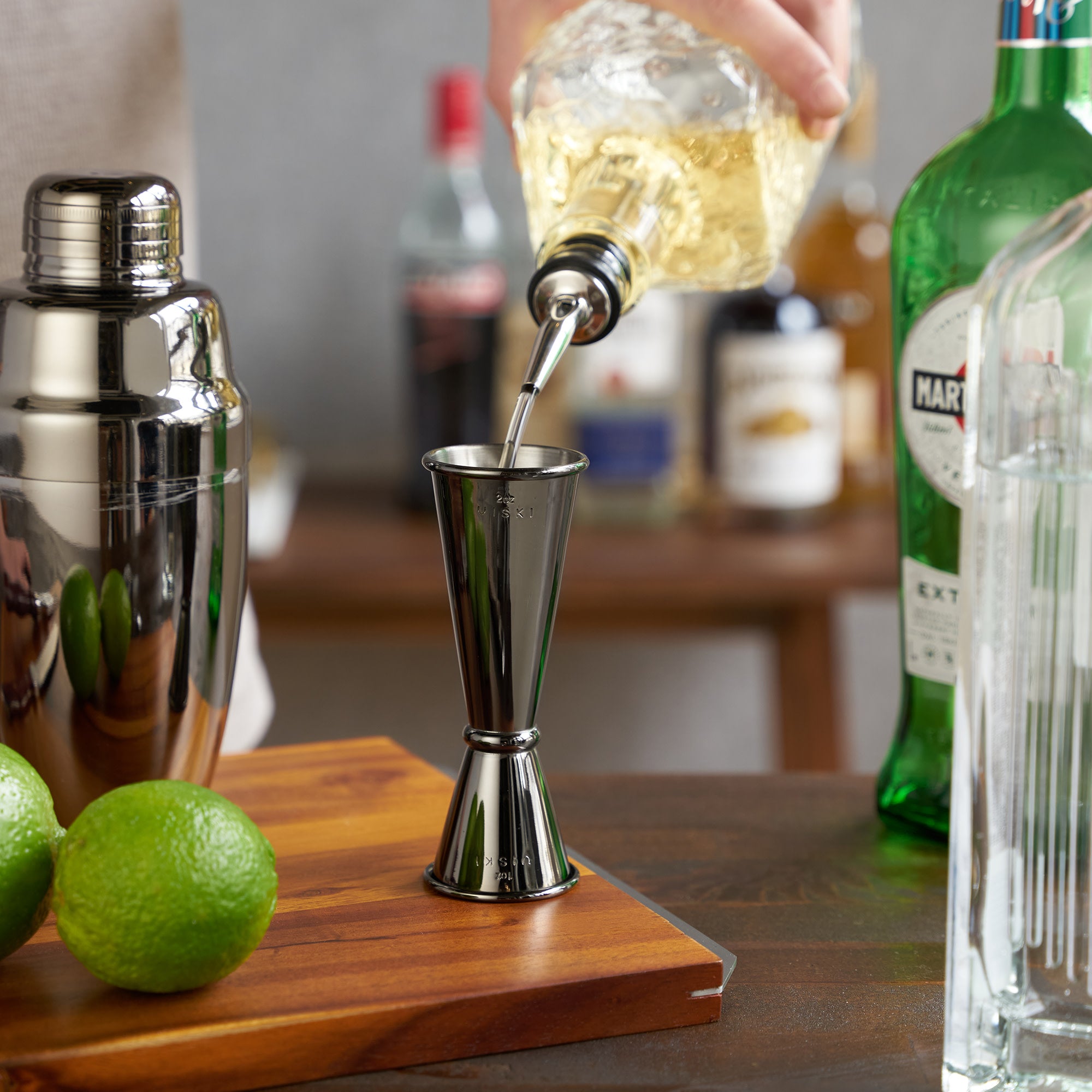 Warren Large Japanese Style Jigger - Premium Stainless Steel Bartender Measuring Cup for Cocktails, Mixology, and Home Bar Use - Perfect for Whiskey, Vodka, and Craft Cocktails