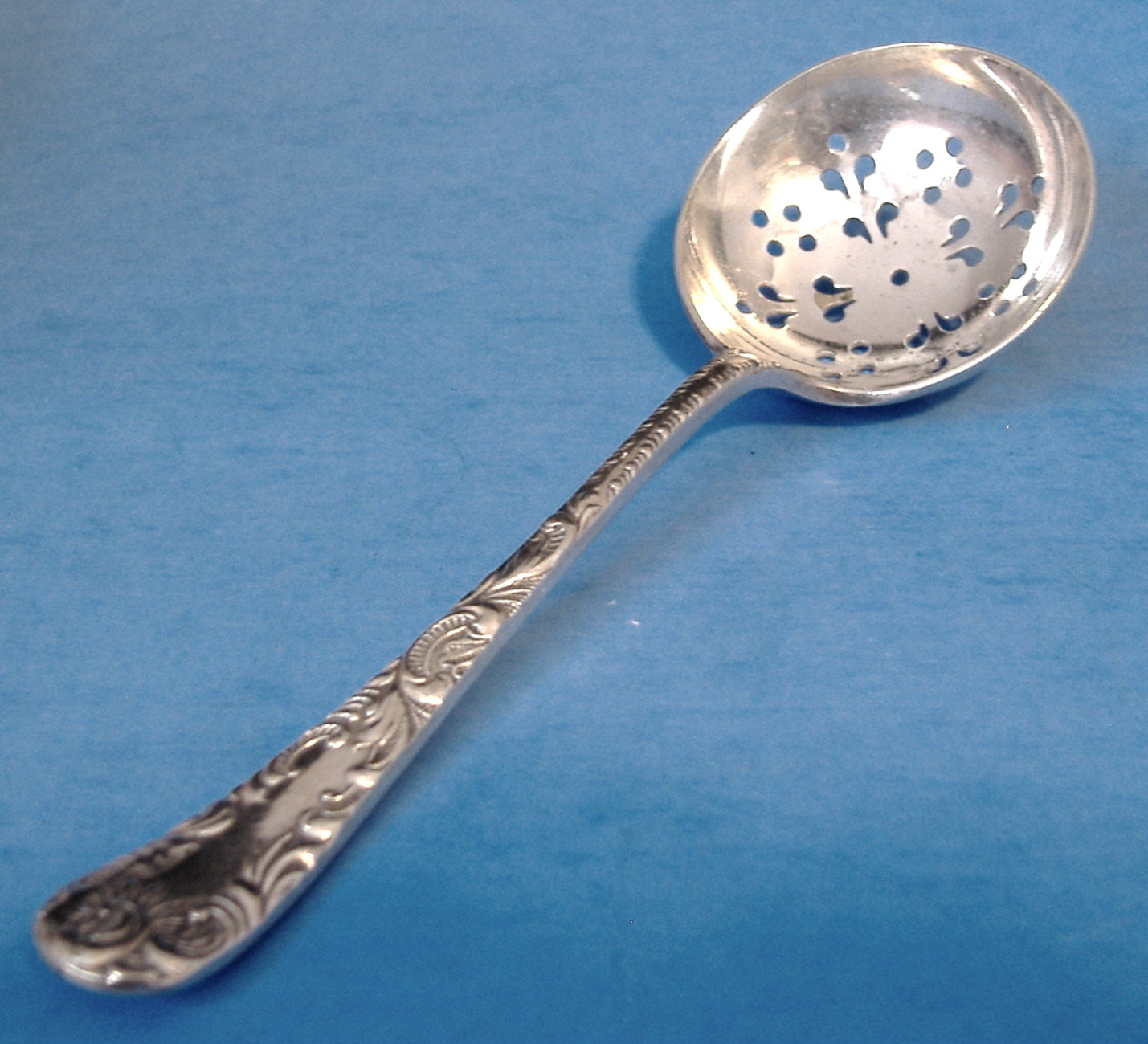 Antique Edwardian Sugar Sifting Spoon - English Fancy Design with Paisley Holes, EPNS Silver Plate (Circa 1900) - Perfect for Vintage Tea Parties, Baking & Collectors