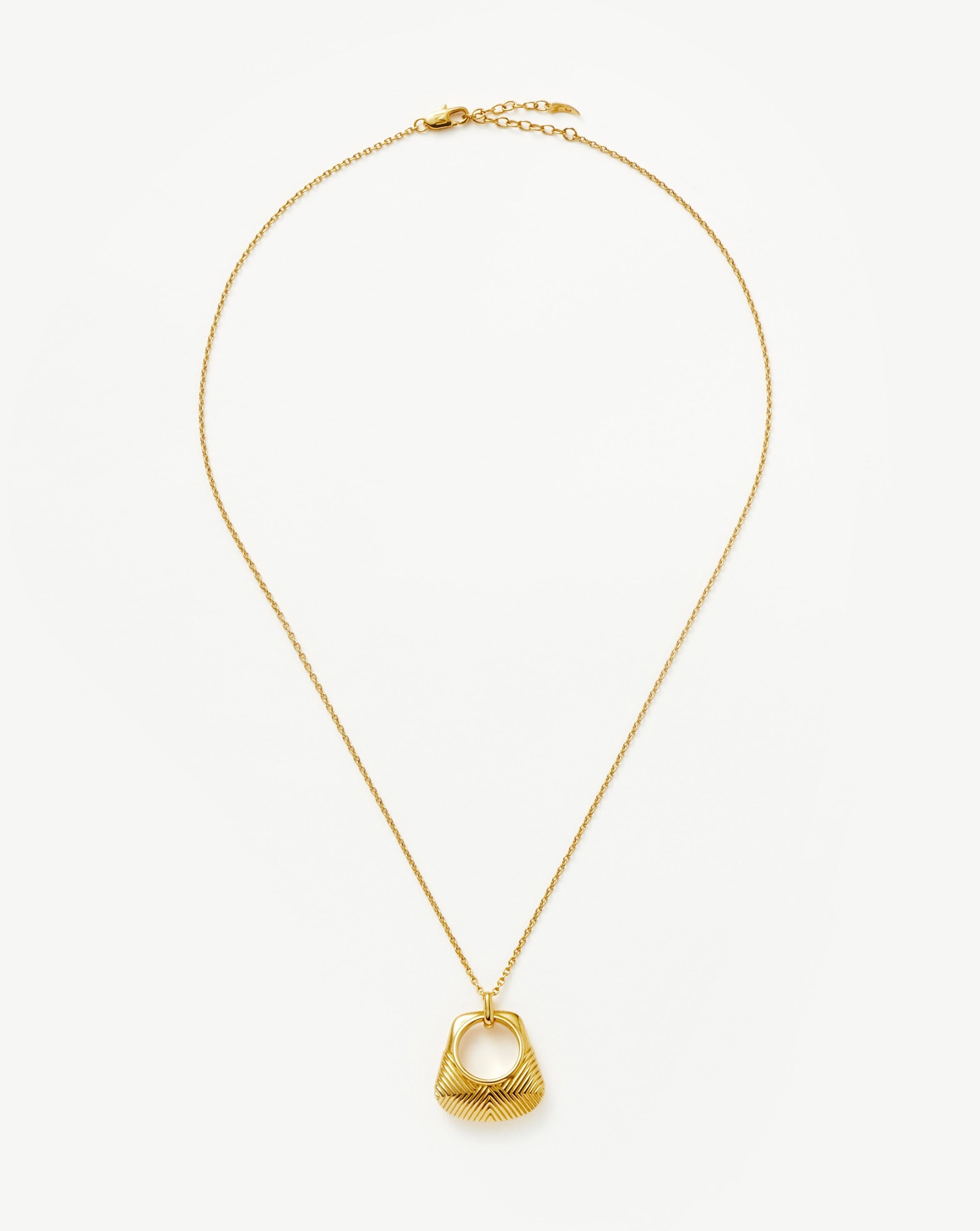 Hera Ridge Pendant Necklace - 18k Gold Plated Women's Jewelry for Everyday Wear & Special Occasions
