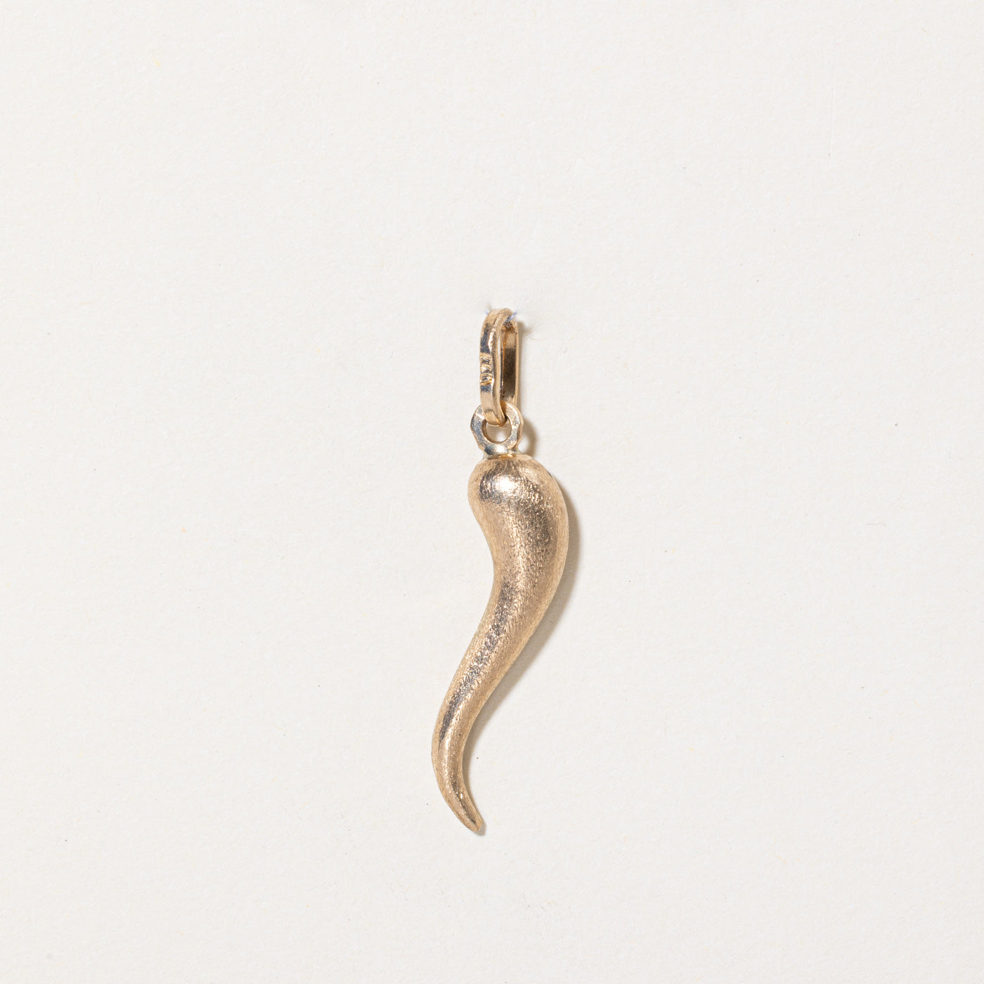14K Yellow Gold Cornicello Charm Pendant Necklace - Italian Horn Good Luck Jewelry for Women & Men - Perfect for Gifts, Protection Amulet & Everyday Wear