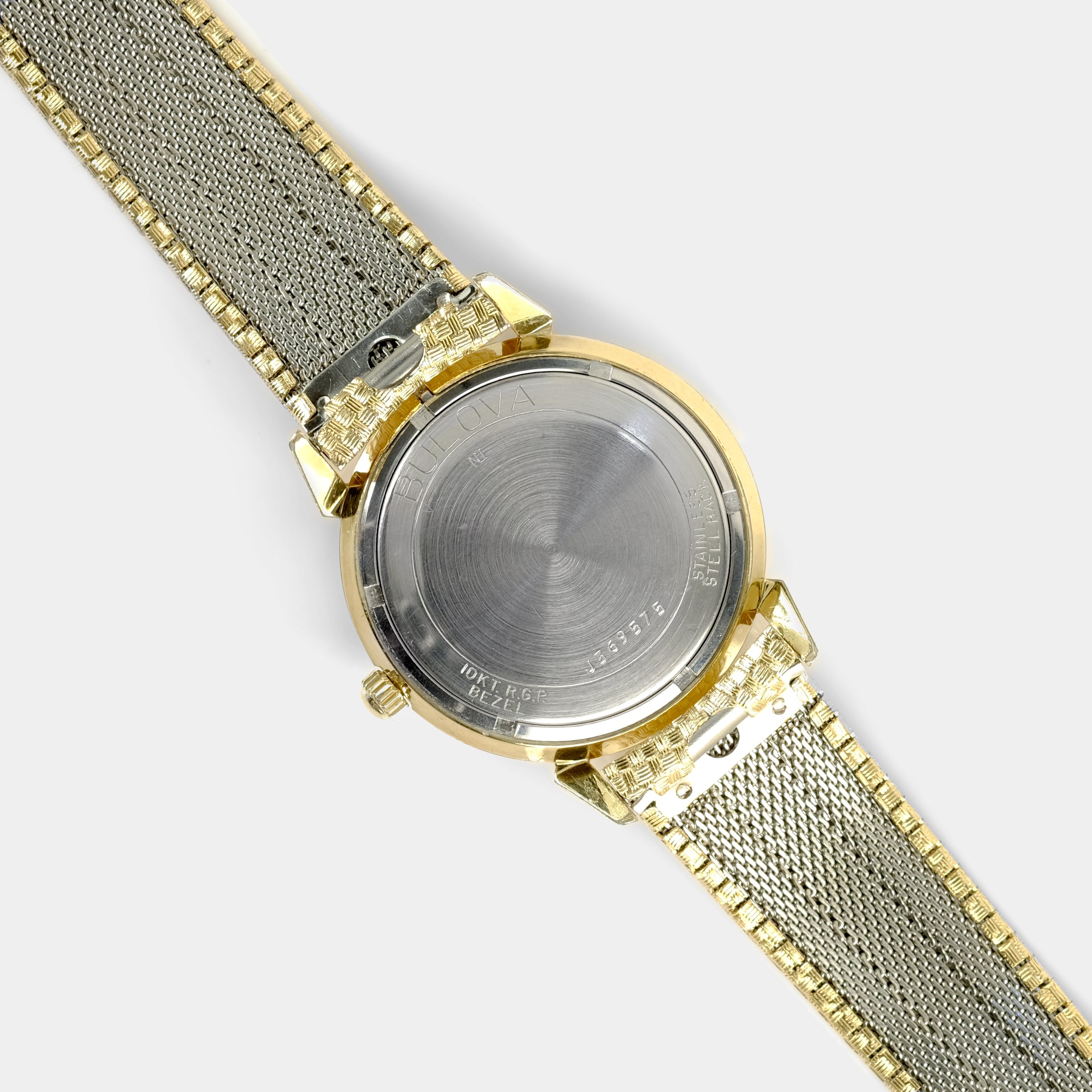 Vintage Bulova Date King Automatic Men's Watch from 1971 - Classic Stainless Steel Timepiece for Collectors & Dress Occasions
