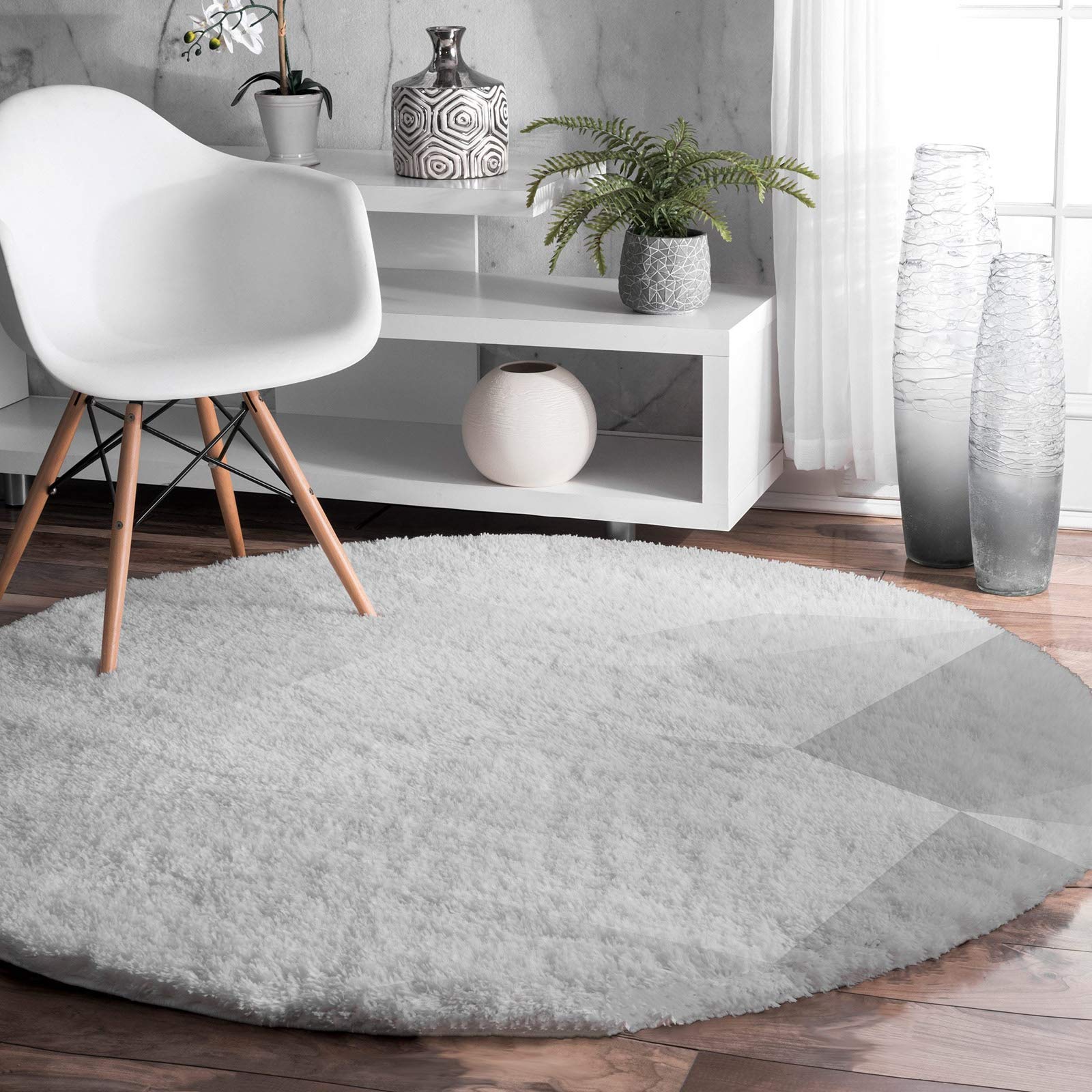 Ultra Soft 5ft Round Area Rug - Geometric Triangle Grey Fluffy Shag Absorbent Water Circle Carpet | Non-Slip Nursery Rug for Living Room, Dining Room, Bedroom | Modern Ombre Home Decor for Cozy Spaces & Kids Play Areas