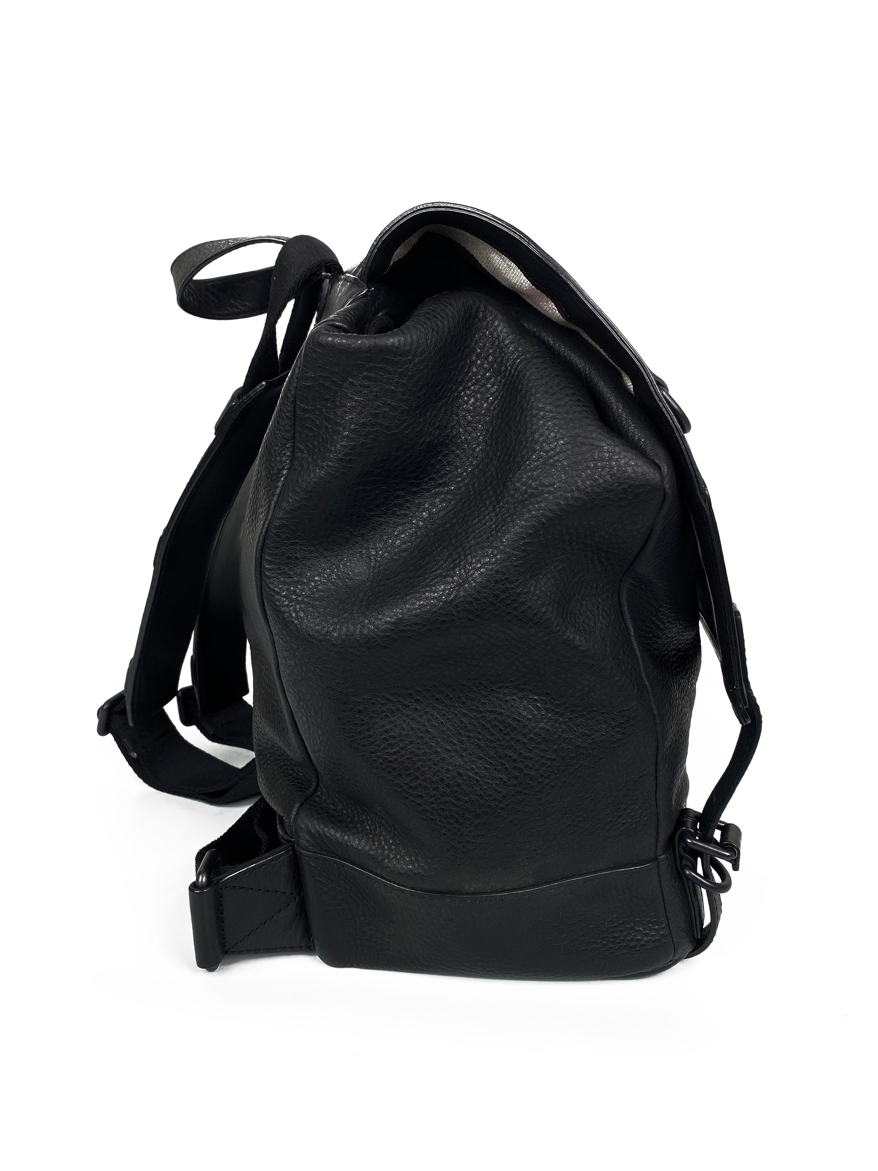 Burberry Men's Black Extra Large Rucksack Backpack - Stylish Durable Travel & Work Backpack for Business Professionals & Commuters