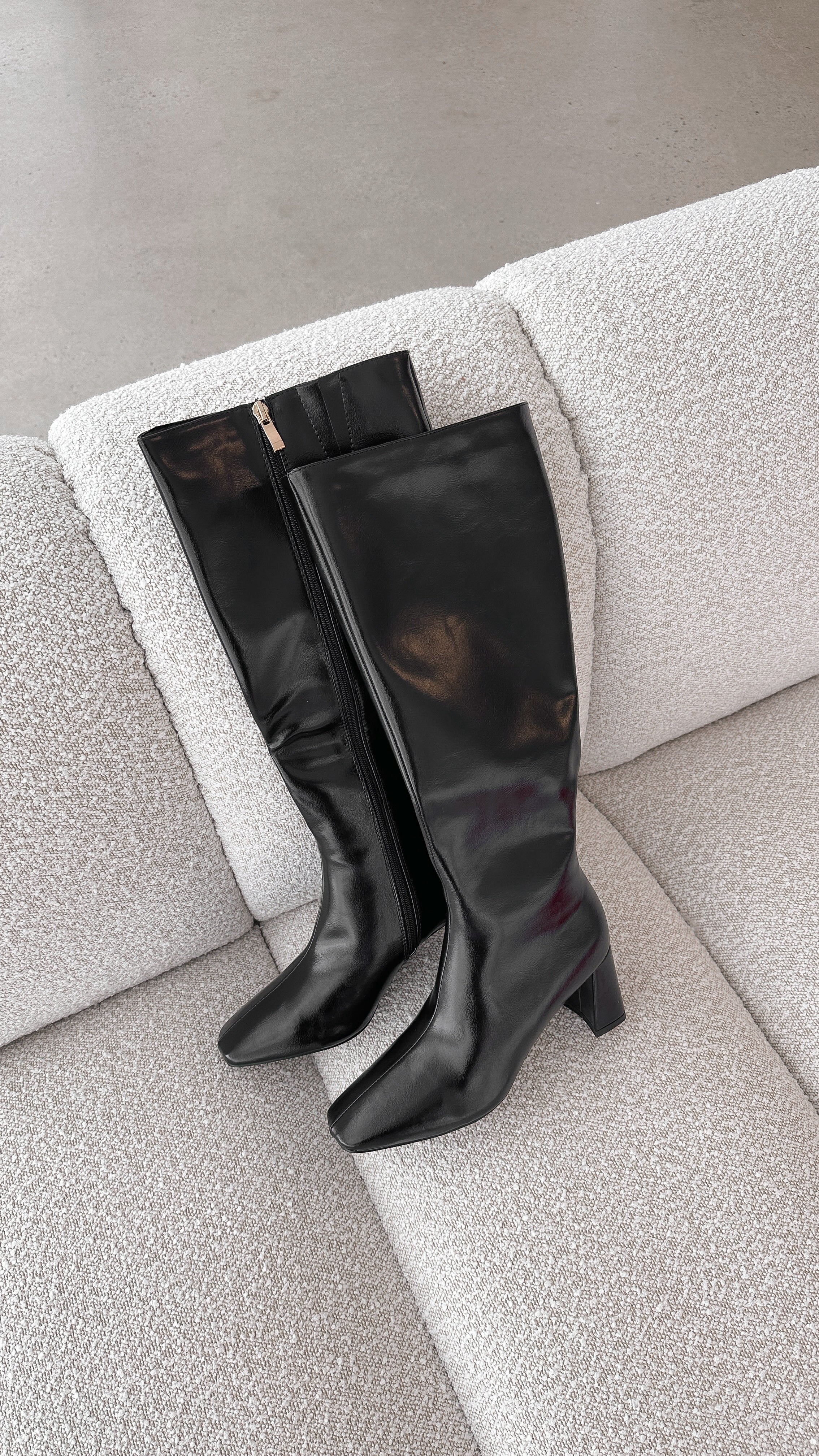 Friska Boot Black Shimmer - Stylish Women's Ankle Boots for Fall & Winter Fashion | Perfect for Casual Outfits, Office Wear & Night Out