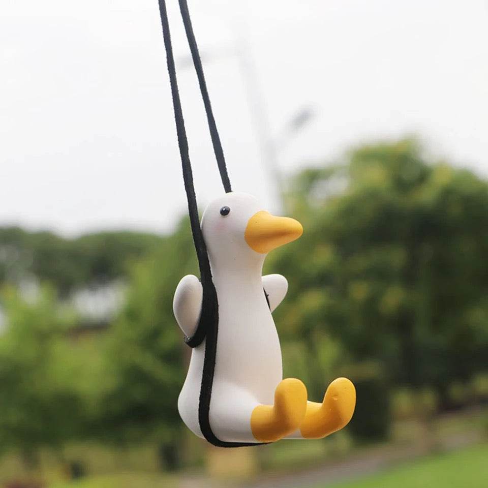 Fun Swinging Car Duck Toy - Cute Dashboard Decor for Cars, Stress Relief & Road Trip Companion