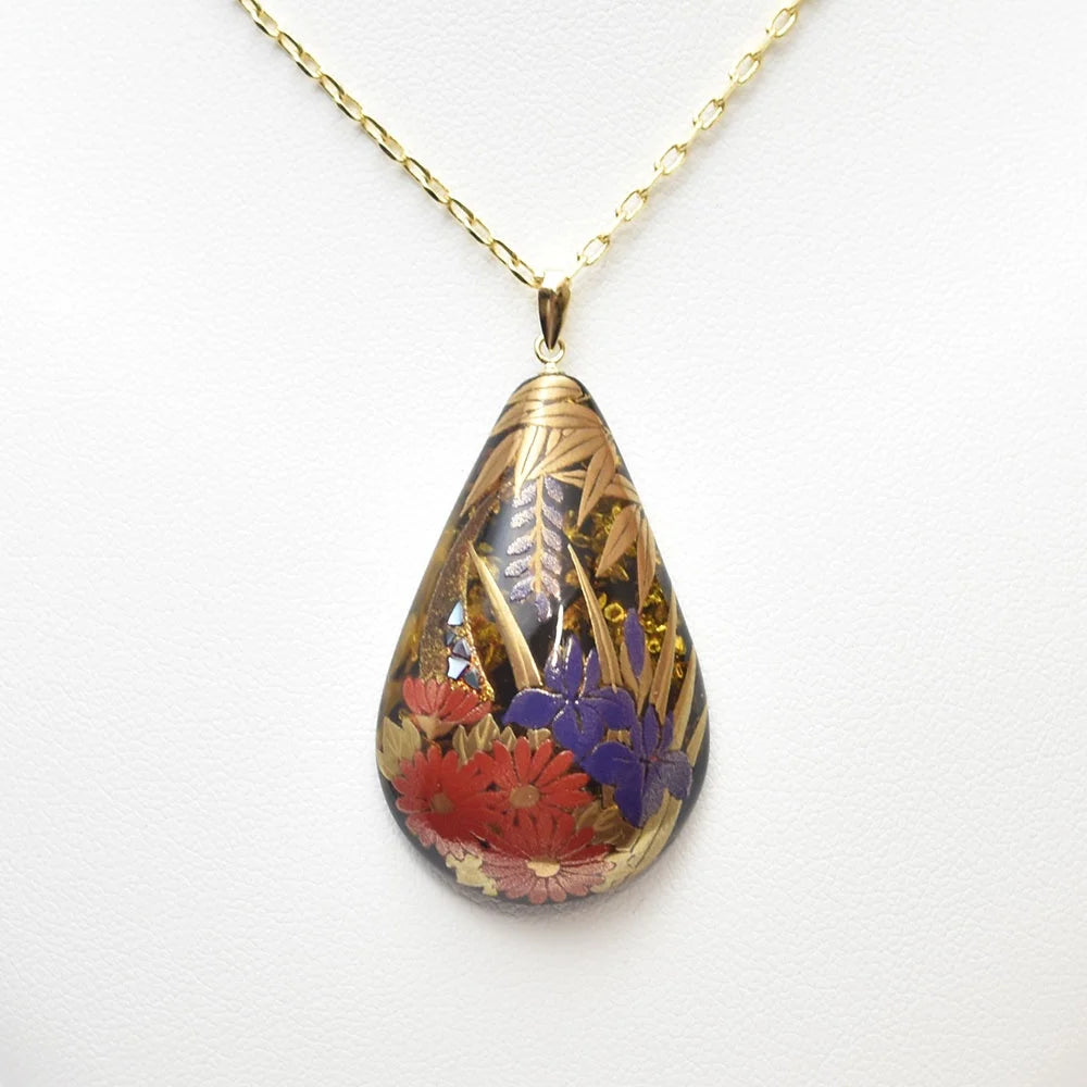 Exquisite Maki-e Urushi Lacquer Pendant Necklace with Amber & Floral Design - Handcrafted Traditional Japanese Jewelry for Women, Gift for Special Occasions, Wedding, Anniversary & Formal Events