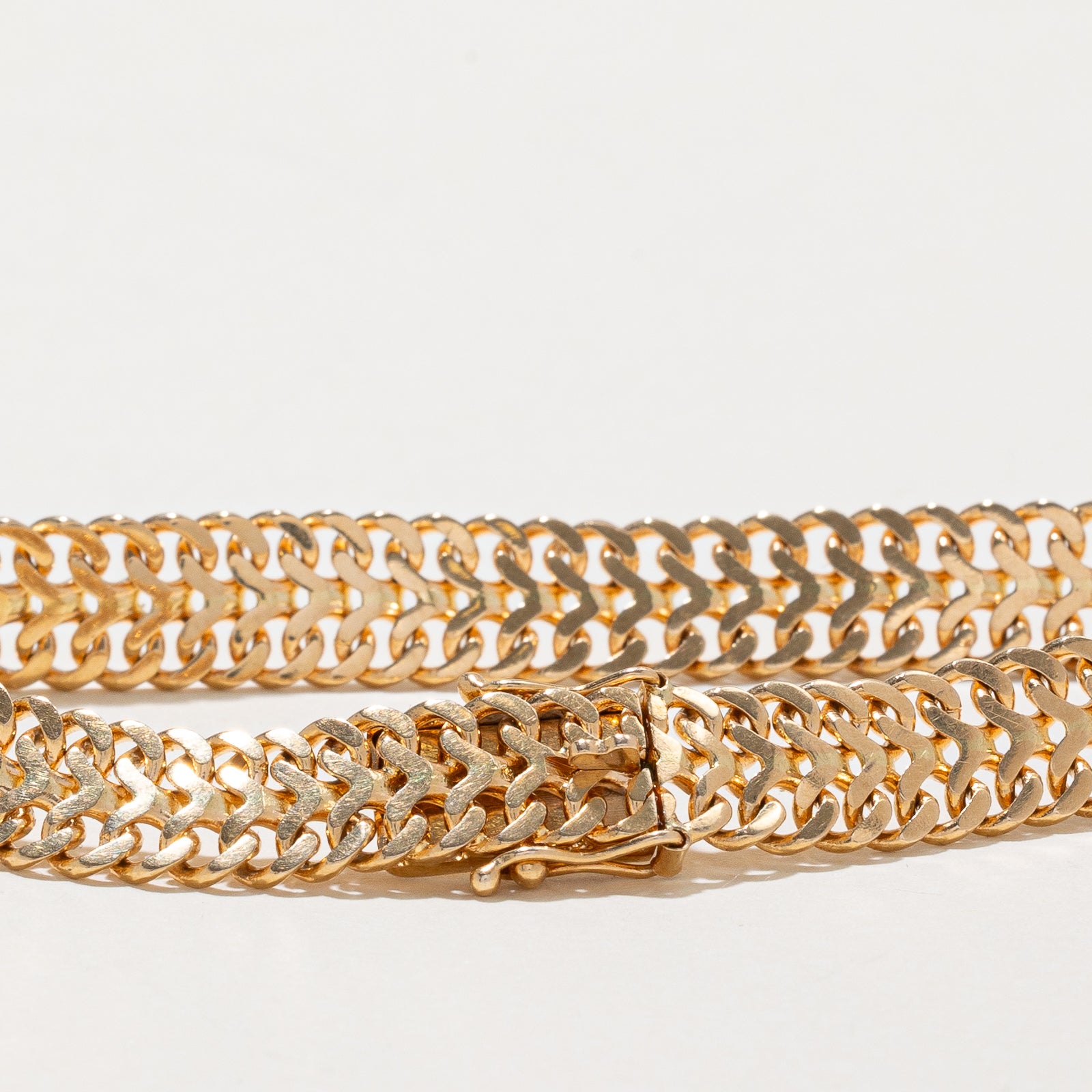 Vintage 1966 Swedish 18K Yellow Gold Chain Bracelet - 7.81mm Width - 7.5 Inches - Perfect for Wedding, Anniversary & Special Occasion Gifts