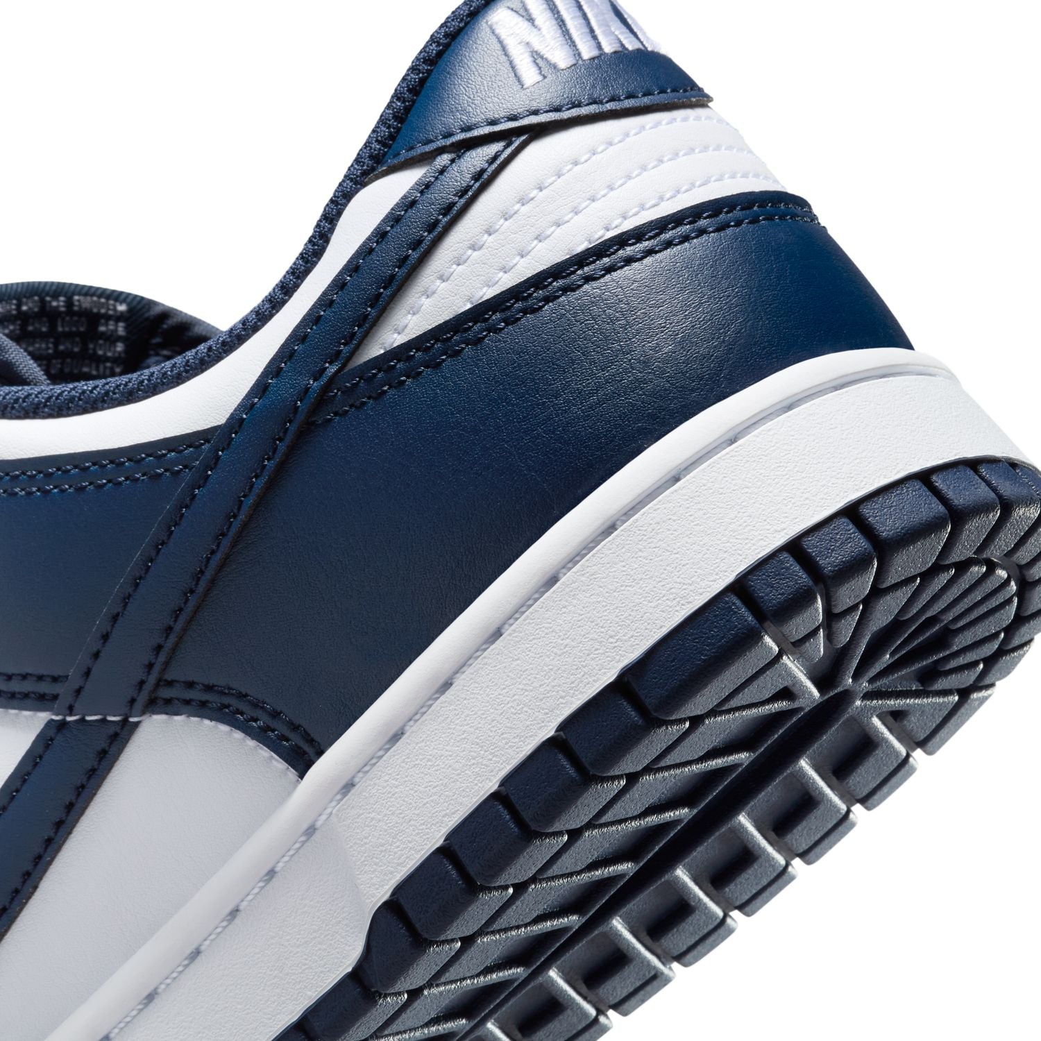 Nike Dunk Low Retro 'Midnight Navy' Men's Sneakers - Classic Basketball Shoes for Casual Wear & Street Style Fashion