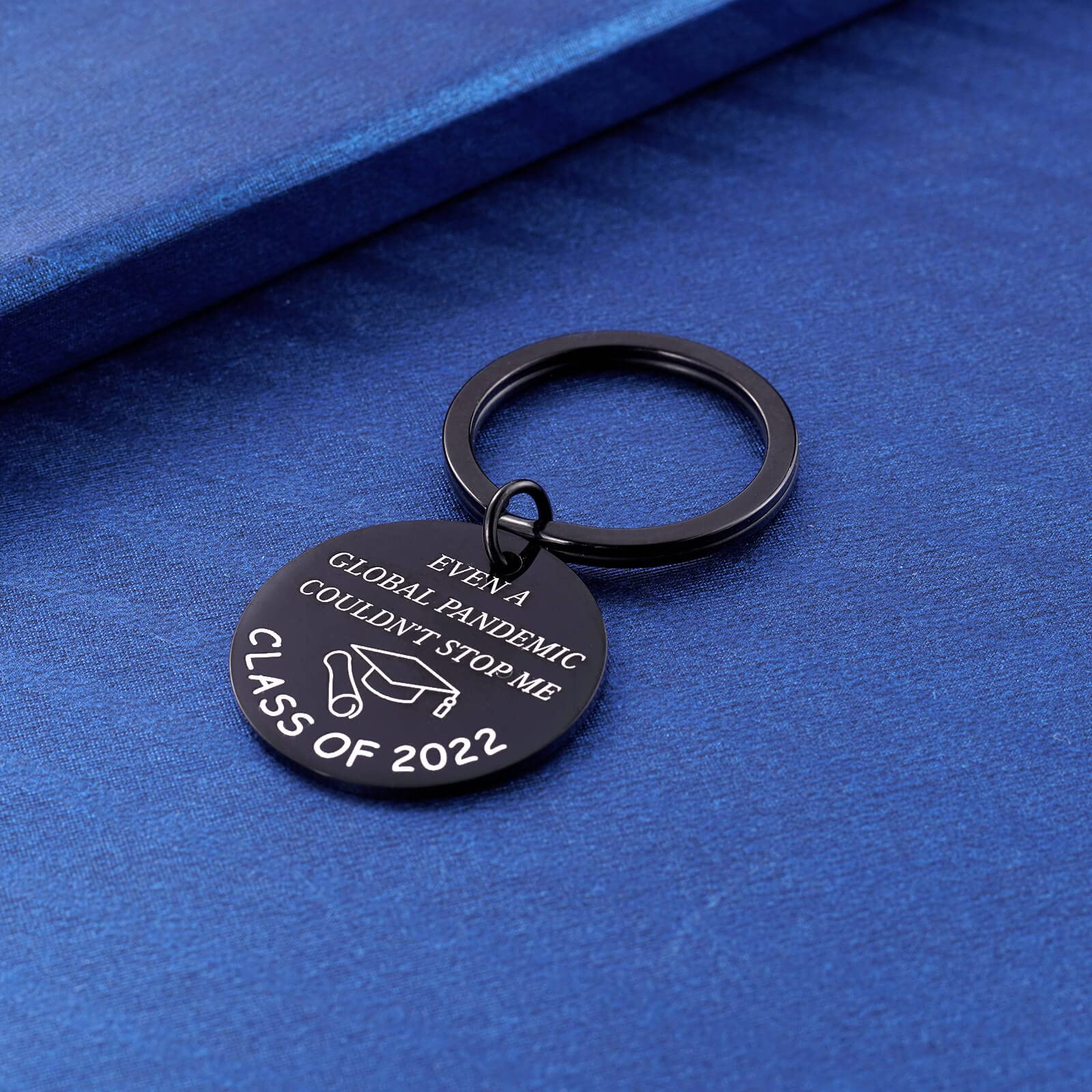 Kvekstio Class of 2022 Graduation Keychain - Personalized College & High School Graduation Gifts for Boys, Girls, Nurses & Medical Graduates - Perfect PhD Degree Gift for Daughter, Son & Teens - Ideal for Commencement Ceremonies & Graduation Parties