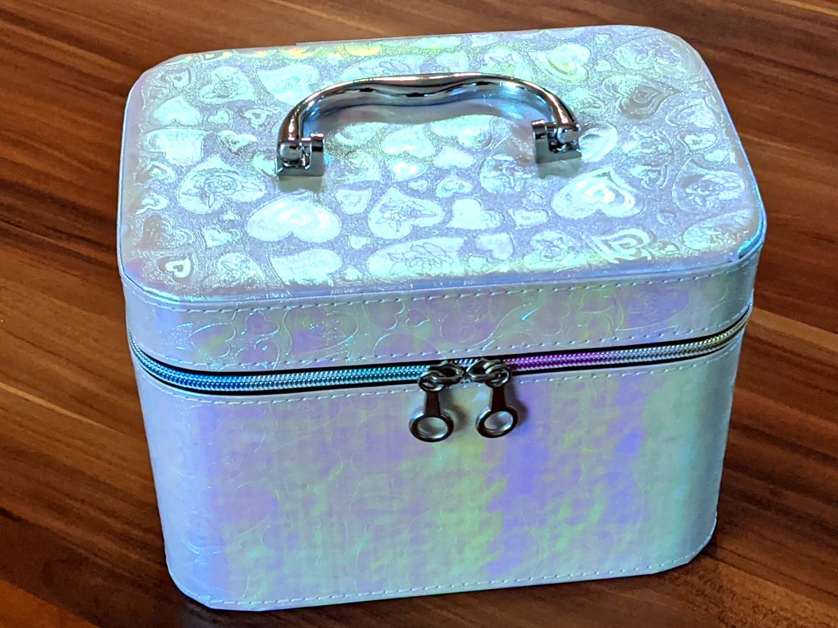 Stylish Heart-Shaped Cosmetic Bag for Women & Girls - Travel Toiletry Organizer with White Heart Design (S+M Size) - Perfect for Makeup, Skincare & Travel Essentials