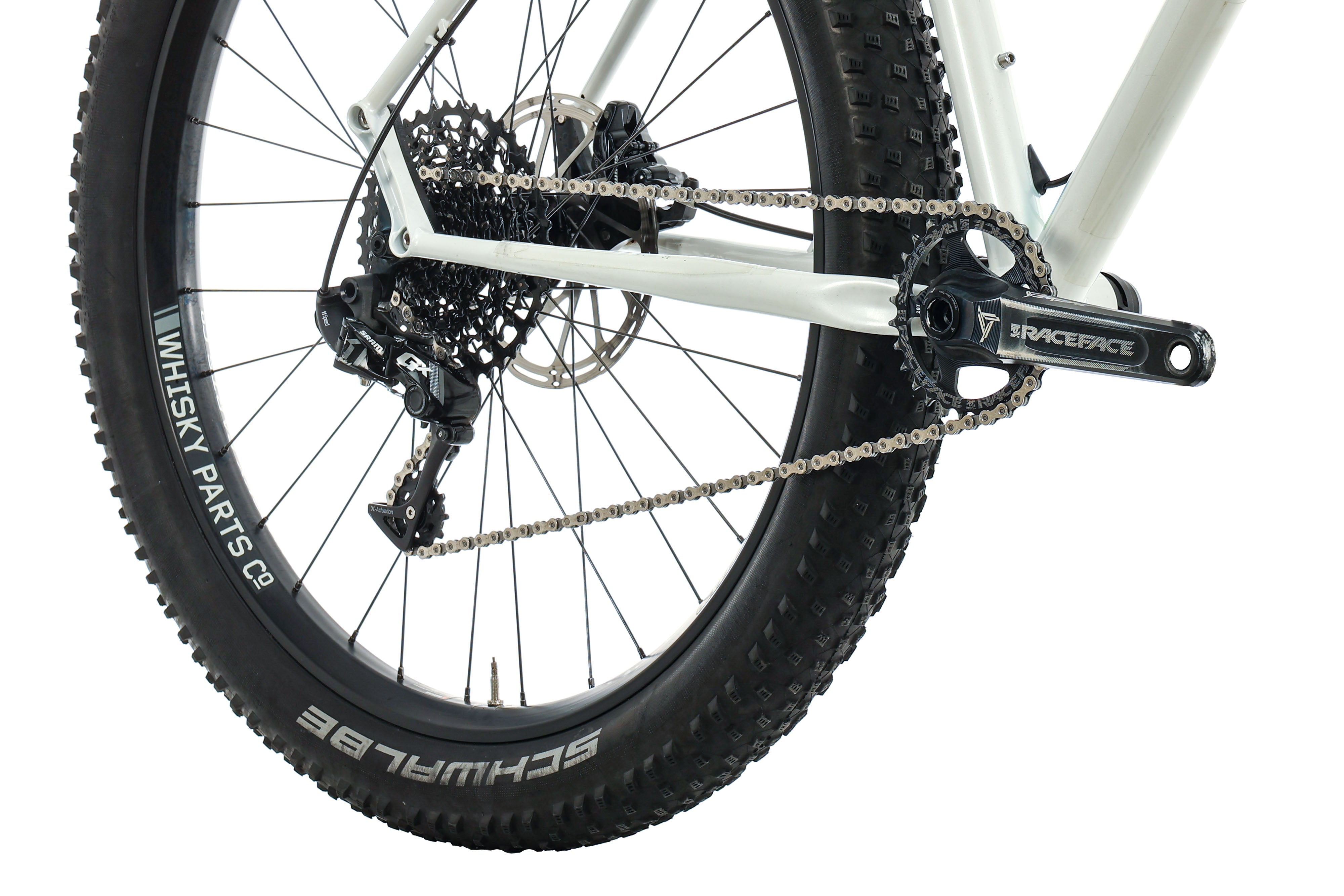 Advocate Hayduke 2017 Mountain Bike - Large Frame for Men & Women | Durable Off-Road Bicycle for Trail Riding & Mountain Adventures
