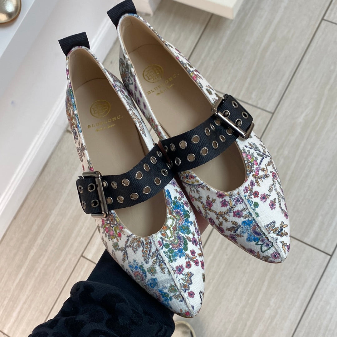 Blublonc Women's Floral Printed Pointed Toe Buckle Shoes - Elegant Dress Shoes for Office, Party & Special Occasions