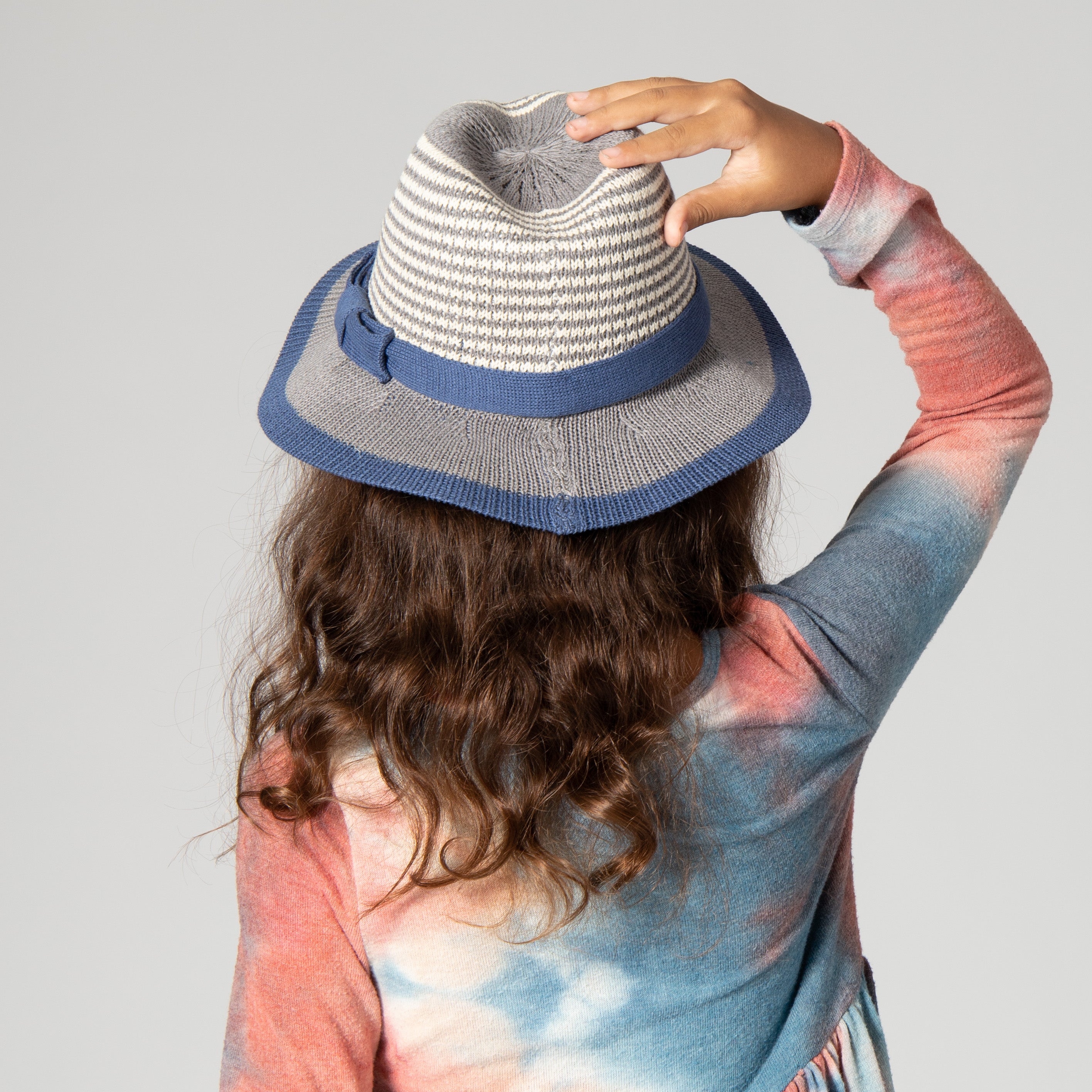 Stylish Kids Knitted Fedora Hat - Soft & Warm Winter Beanie for Boys & Girls - Perfect for Outdoor Play, School, and Holiday Photos