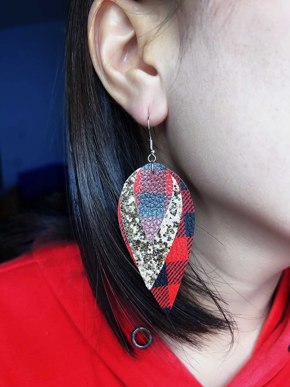 Sparkling Crystal Christmas Tree & Snowflake Earrings for Women - Elegant Holiday Jewelry for Xmas, Birthday Parties & Festive Celebrations