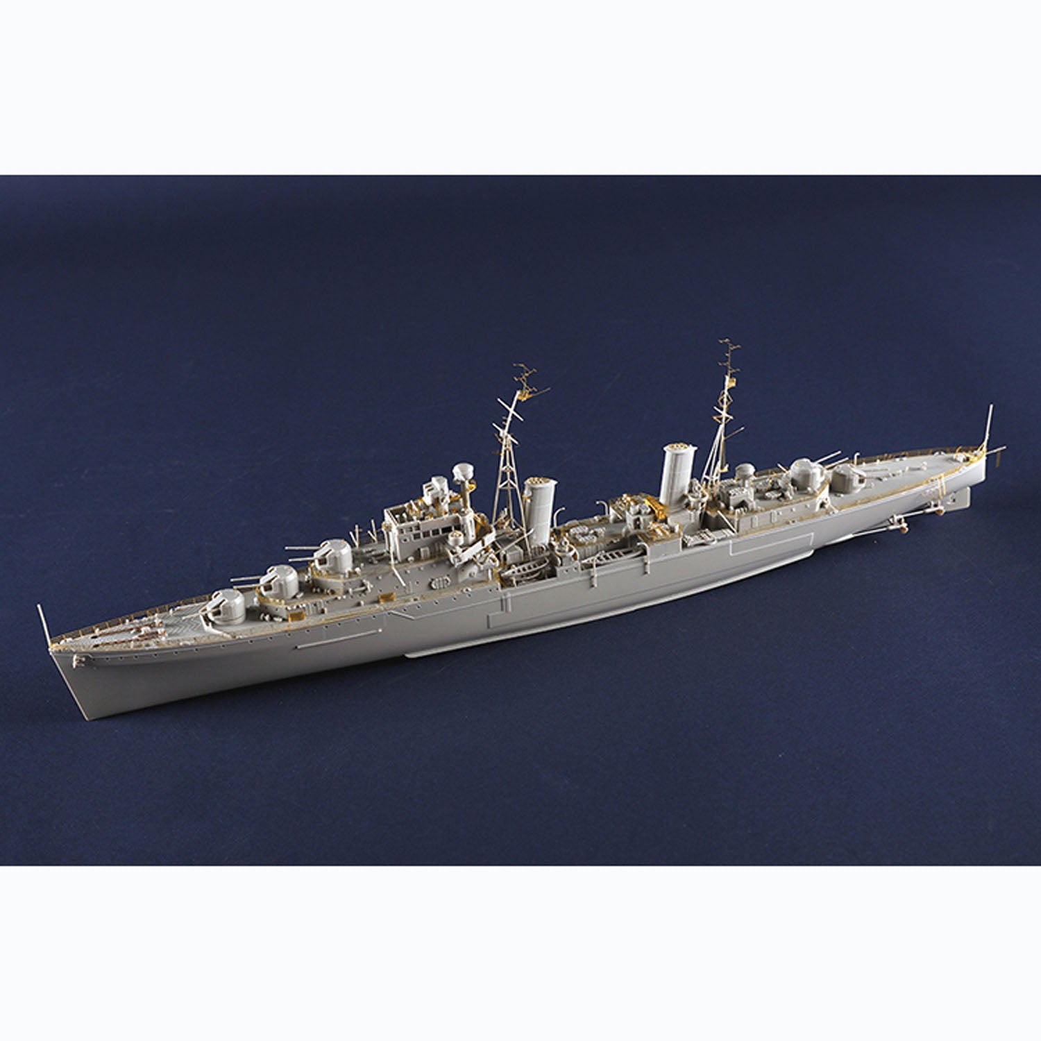 Trumpeter 1/350 Scale HMS Naiad Royal Navy Cruiser Plastic Model Kit - US Stock | DIY Military Ship Building for Collectors & History Enthusiasts | Perfect for Display, Gifts & Wargaming Scenarios