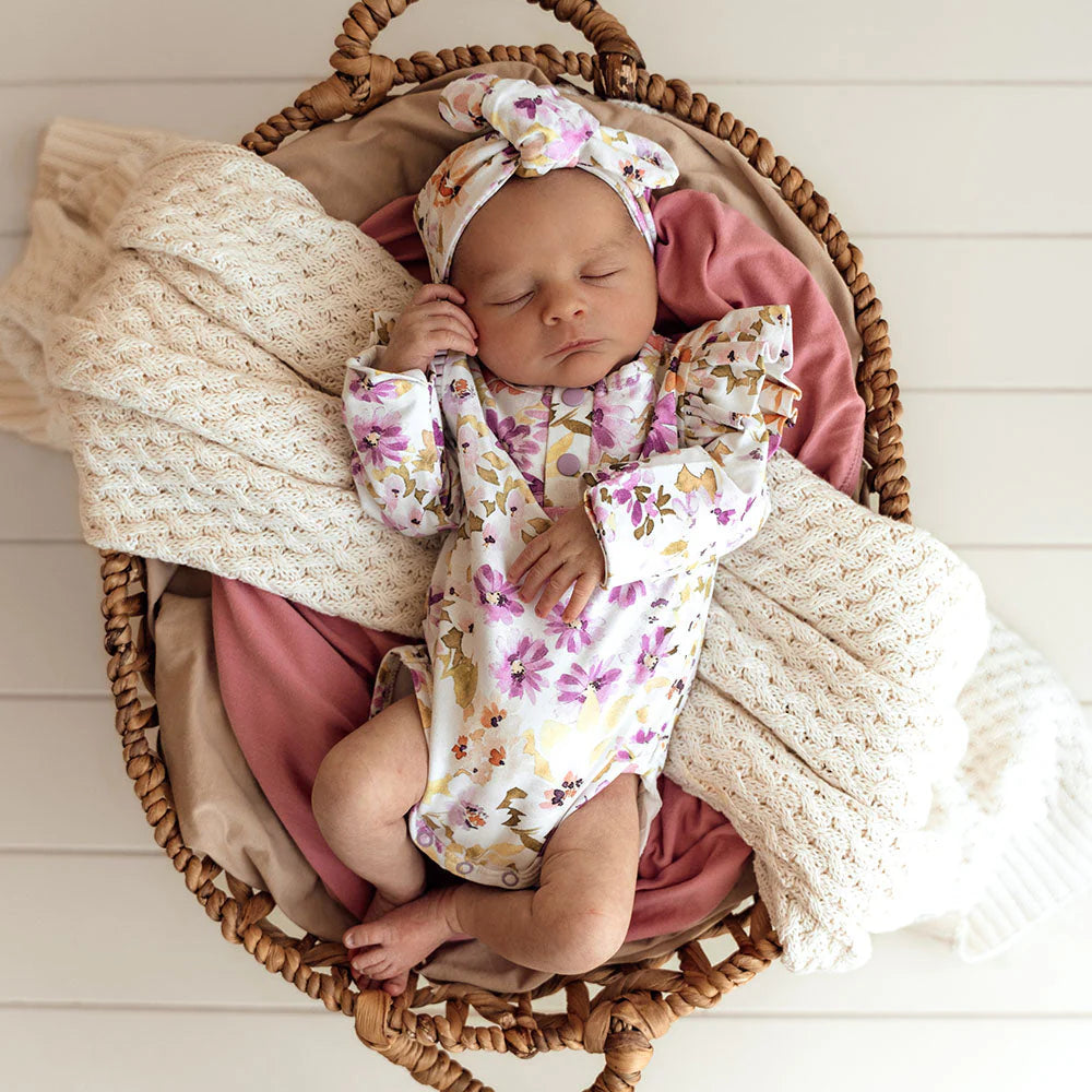 Organic Cotton Long Sleeve Baby Bodysuit - Snuggle Hunny Isla - Soft & Comfortable Infant Onesie for Newborns & Toddlers - Perfect for Playtime, Daycare & Family Photos
