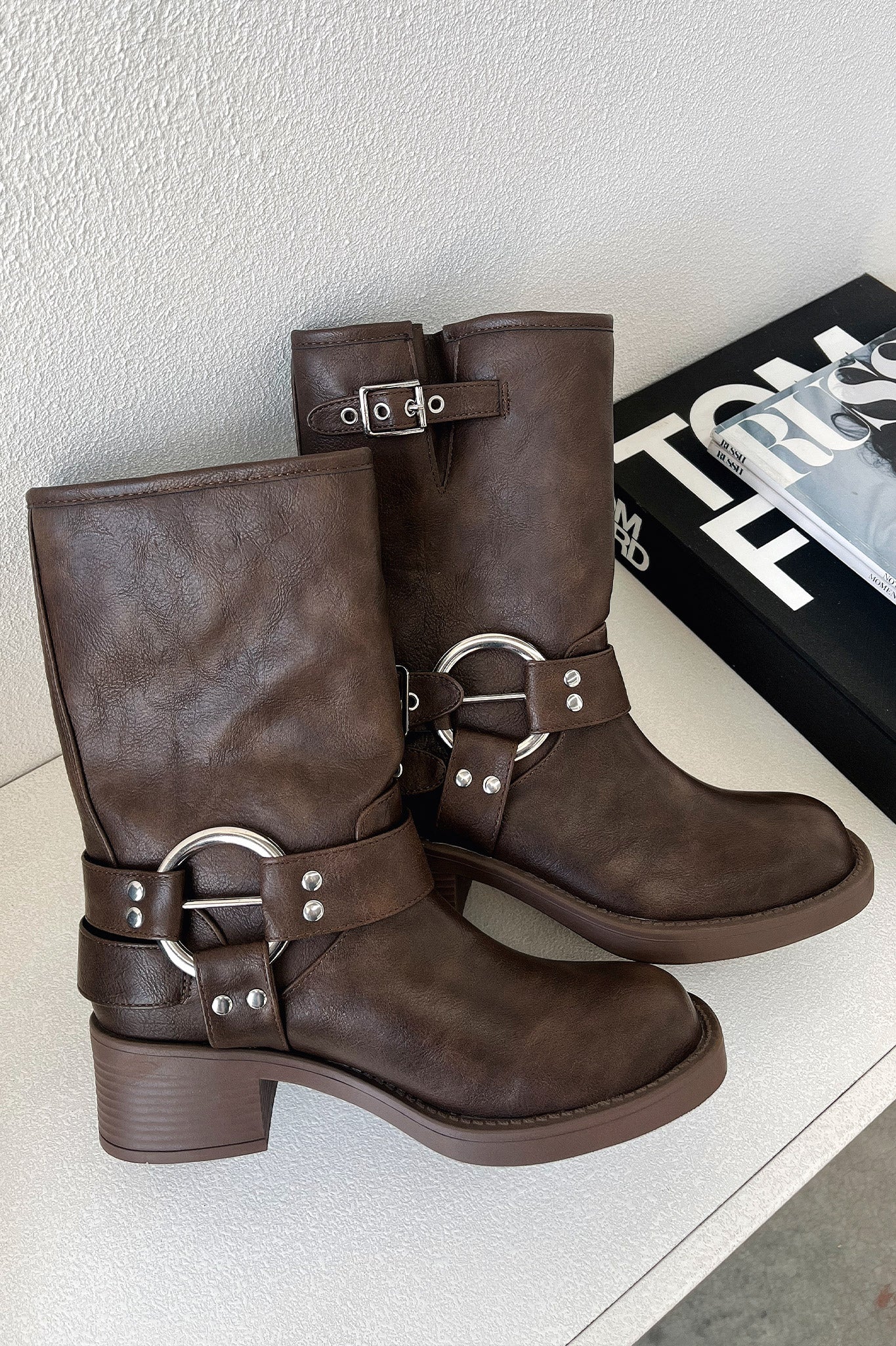 Premium Antonio Brown Leather Boots for Men - Stylish & Comfortable Footwear for Casual Outings, Work & Outdoor Adventures