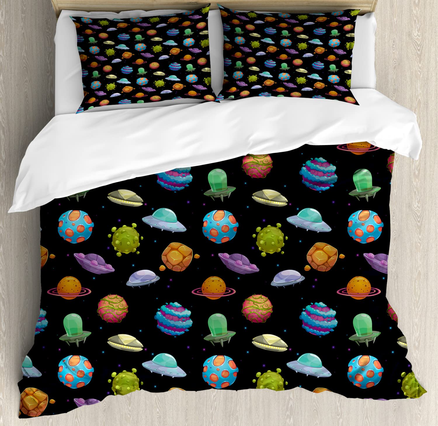 Ambesonne Space Themed Duvet Cover Set - UFOs, Planets & Alien Sci-Fi Design, 2-Piece King Size Bedding with 4 Pillowcases, Multicolor | Perfect for Space Enthusiasts & Sci-Fi Lovers Bedrooms