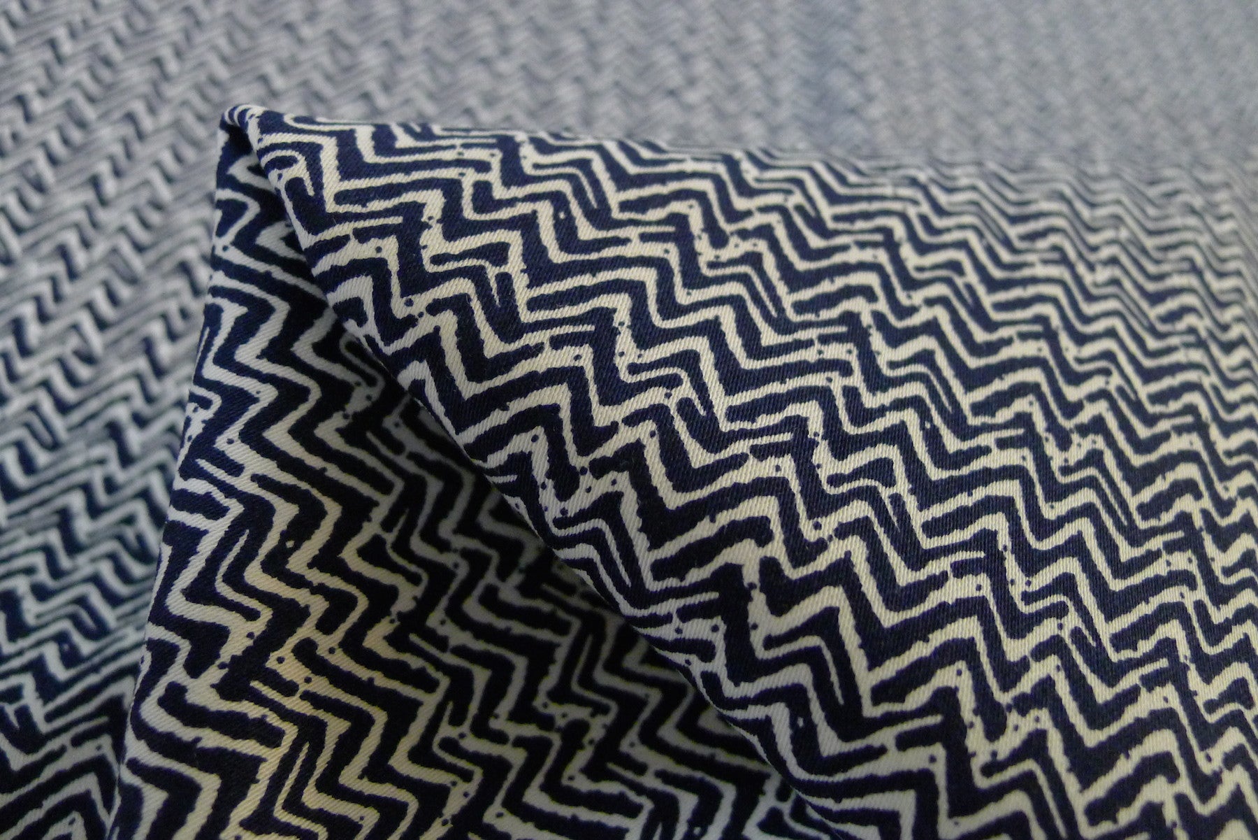 Navy Blue Casual T-Shirt for Men - Soft Cotton Short Sleeve Tee - Perfect for Everyday Wear, Gym & Outdoor Activities