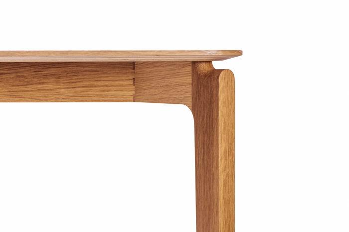 Modern Leaf-Shaped Dining Table by Ton - Elegant & Space-Saving Design for Small Apartments, Breakfast Nooks & Cozy Dining Areas