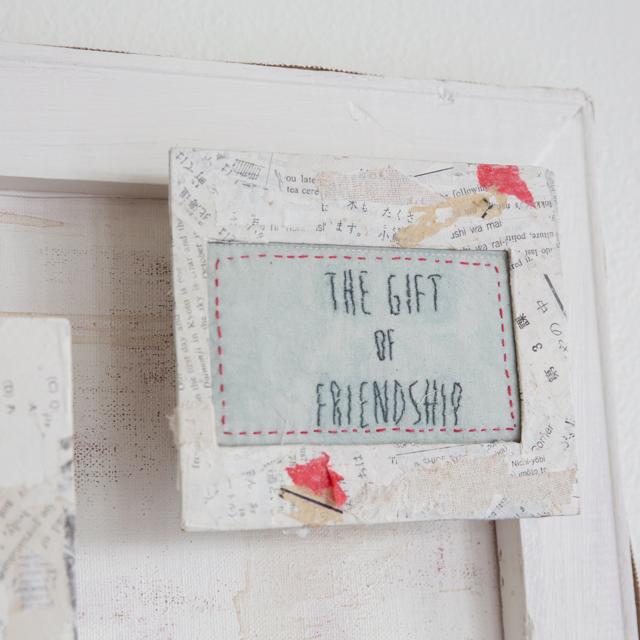 Hutch Studio Paws and Caws Collage Collection - Unique Friendship Gifts for Dog & Bird Lovers | Perfect for Home Decor, Pet Lover Presents & Special Occasions