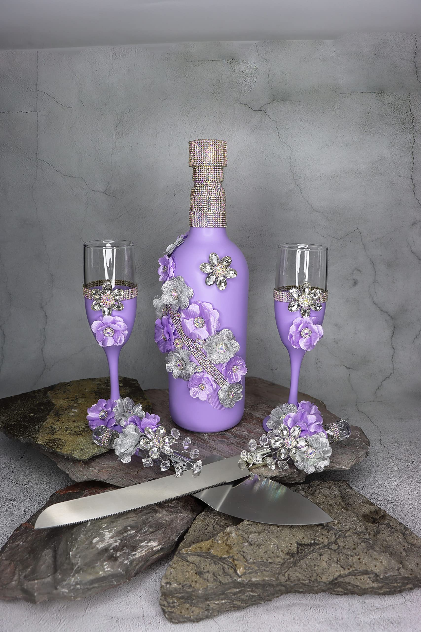 Elegant Royal Blue & Gold Champagne Glasses Set for Quinceañera, Sweet 16, Weddings & Special Celebrations - Perfect for Toasting & Party Decor