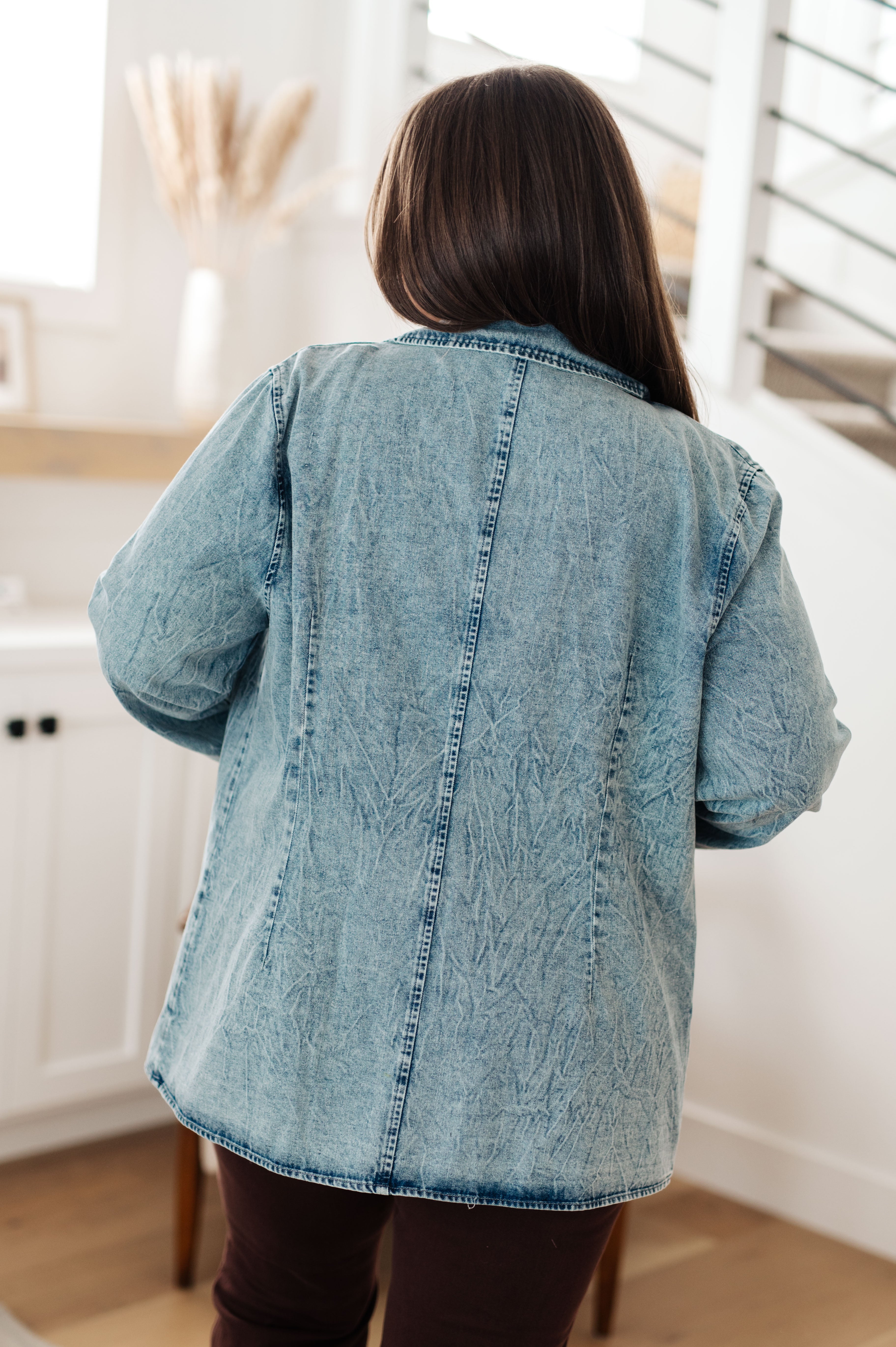 Stylish Business Brunch Denim Blazer for Women - Professional & Casual Office Wear - Perfect for Work Meetings, Lunch Dates & Smart Casual Outfits