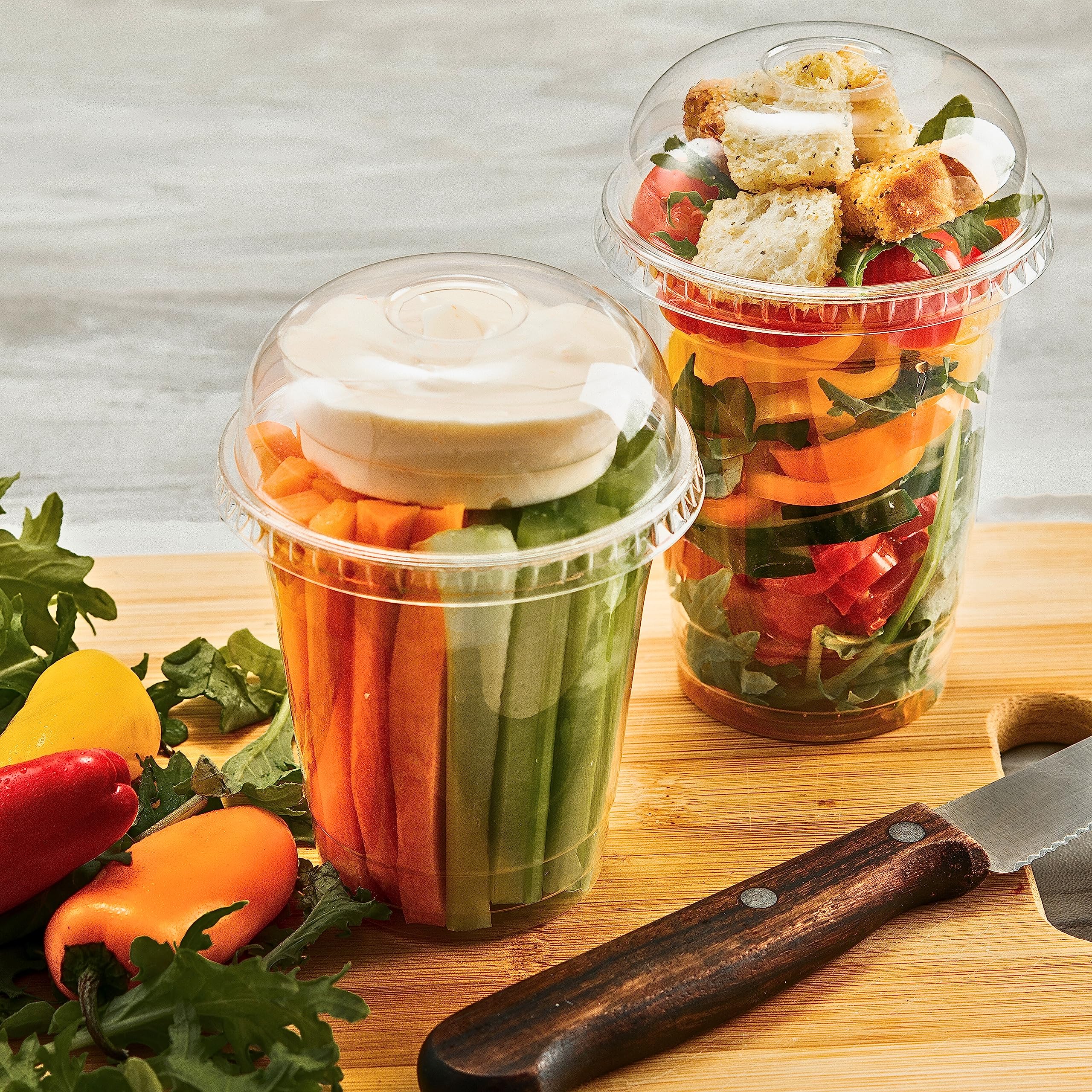 Eco-Friendly 9 oz Clear Plastic Cups with Lids - 100 Pack Disposable Drinking Cups for Iced Coffee, Bubble Tea, Smoothies & Cold Beverages - Perfect for Parties, Picnics & Takeout Drinks