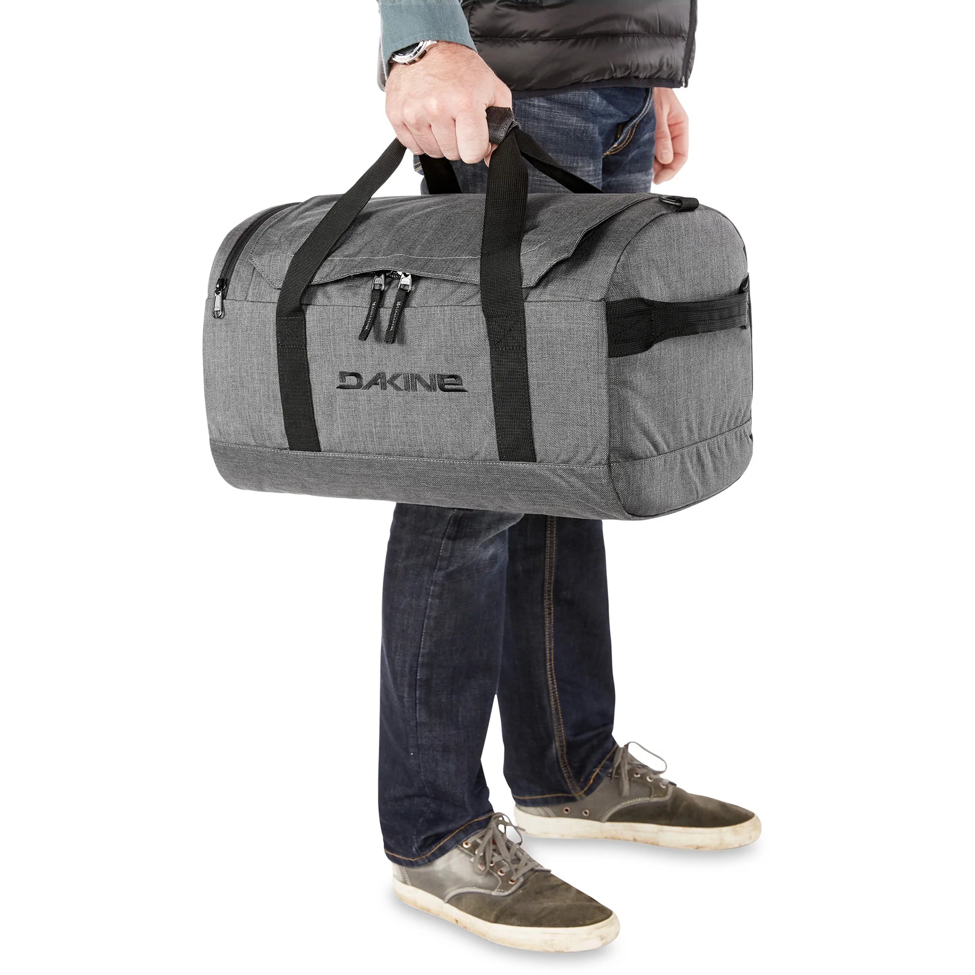 Dakine EQ Duffle 35L Travel Bag - Lightweight Water-Resistant Gym & Sports Duffel with Shoulder Strap - Perfect for Workout, Gym, Travel & Weekend Getaways (Grape Vine)