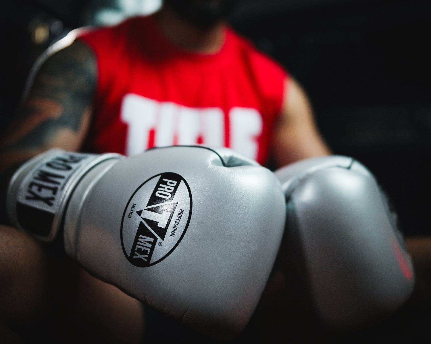 Pro Mex Professional Edge Training Boxing Gloves - Premium Leather Punching Mitts for MMA, Kickboxing & Fitness Training - Ideal for Sparring, Bag Work & Heavy Bag Practice