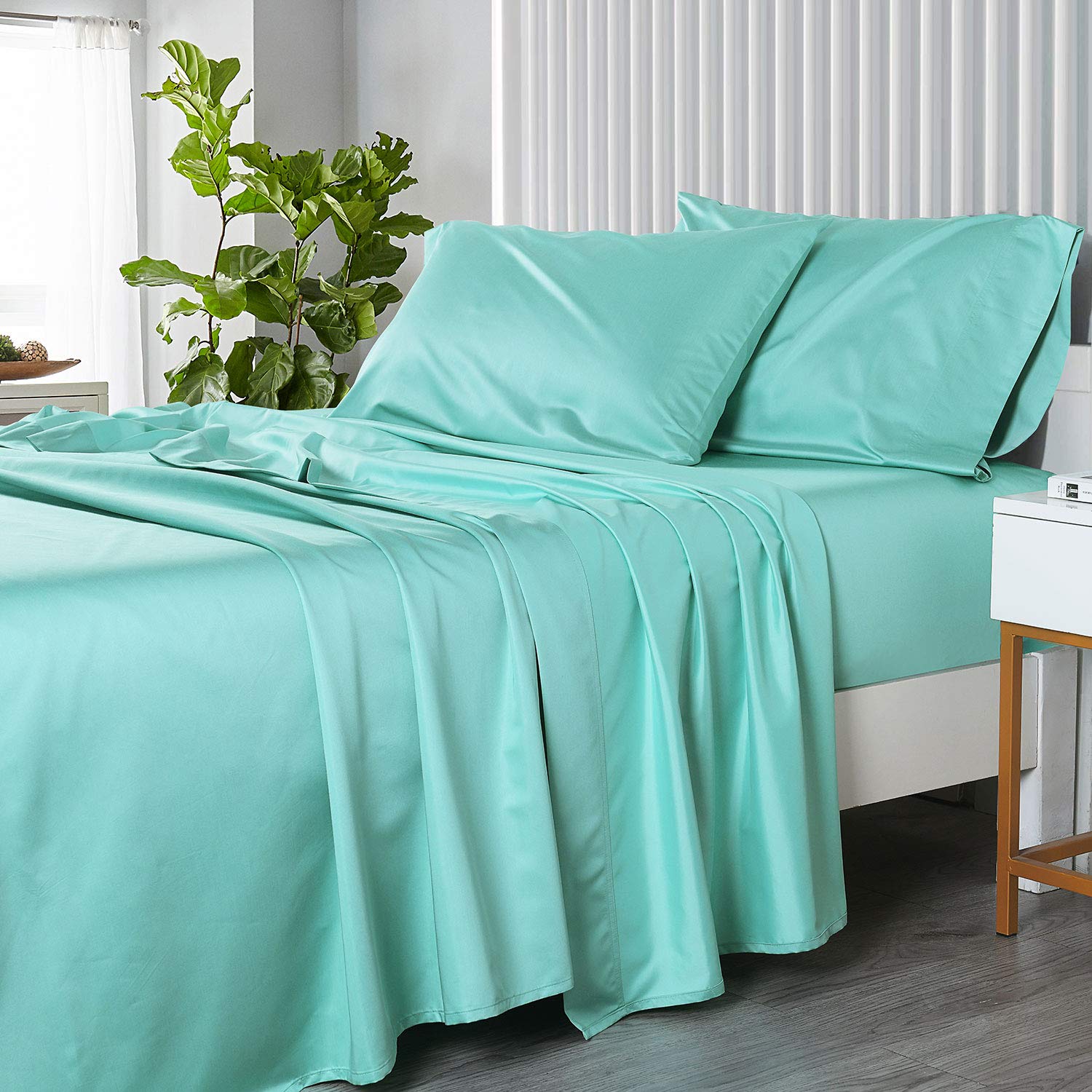 Royal Tradition Rayon from Bamboo-Coolplus Queen Size Sheet Set - 450TC Ultra Soft Cooling Bed Sheets for Hot Sleepers (Solid Aqua) - Perfect for Summer Nights & Temperature Regulation