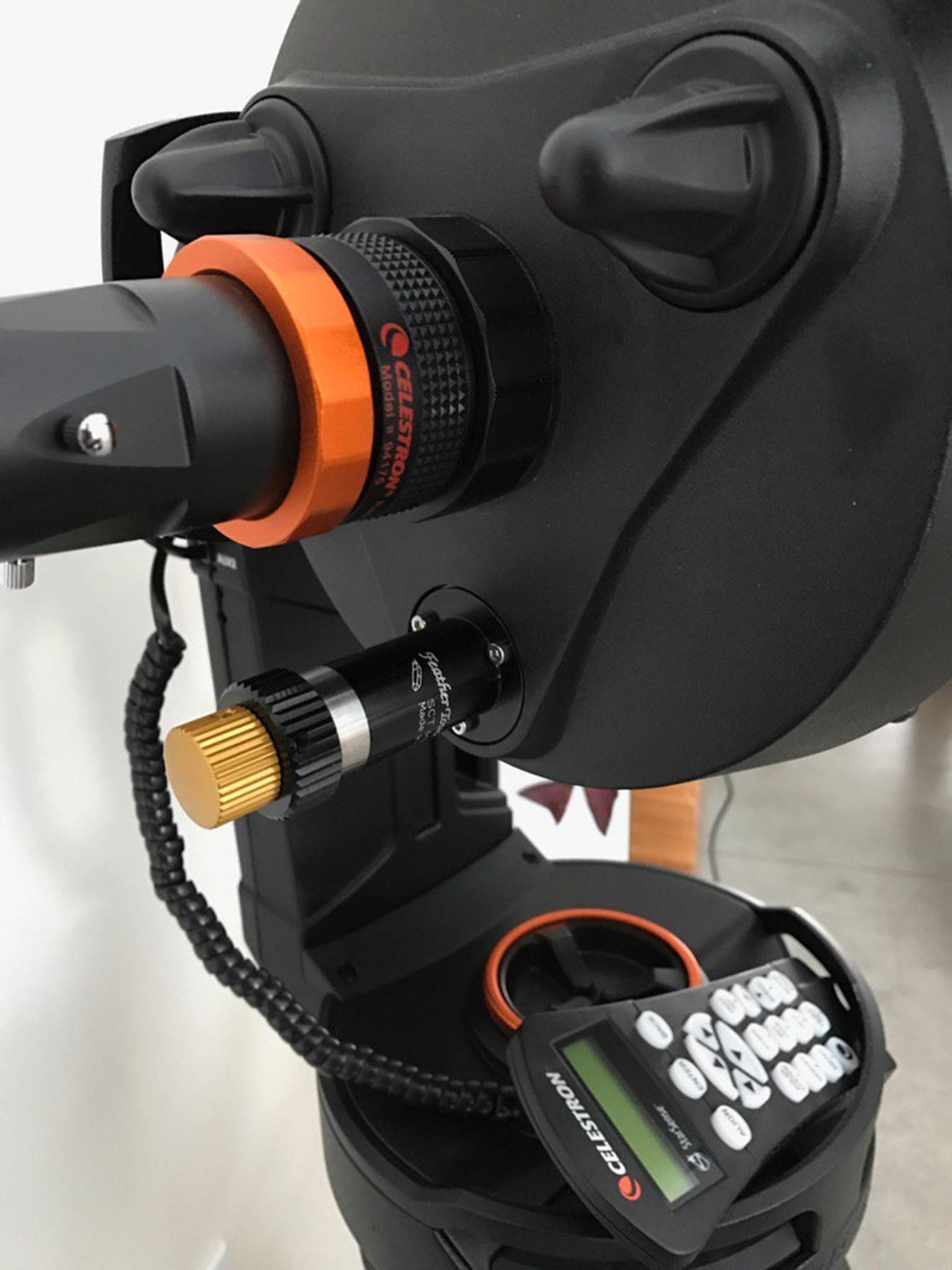 Feathertouch SCT MicroFocuser for Celestron Edge HD 8, CPC 800, CGEM 800 & NexStar 6SE/8SE Telescopes - Precision Focusing for Astrophotography & Stargazing