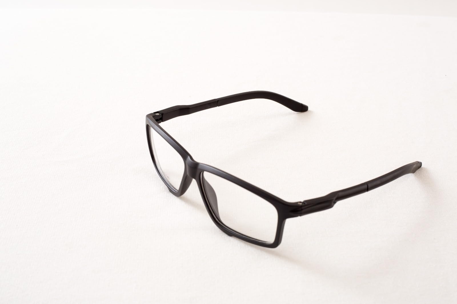 Blue Light Blocking Glasses for Men & Women - Retro Style Anti Eyestrain Computer Glasses for Gaming, PC, TV & Mobile Use - Non-Prescription Blue Light Filter Glasses with Lightweight Frame