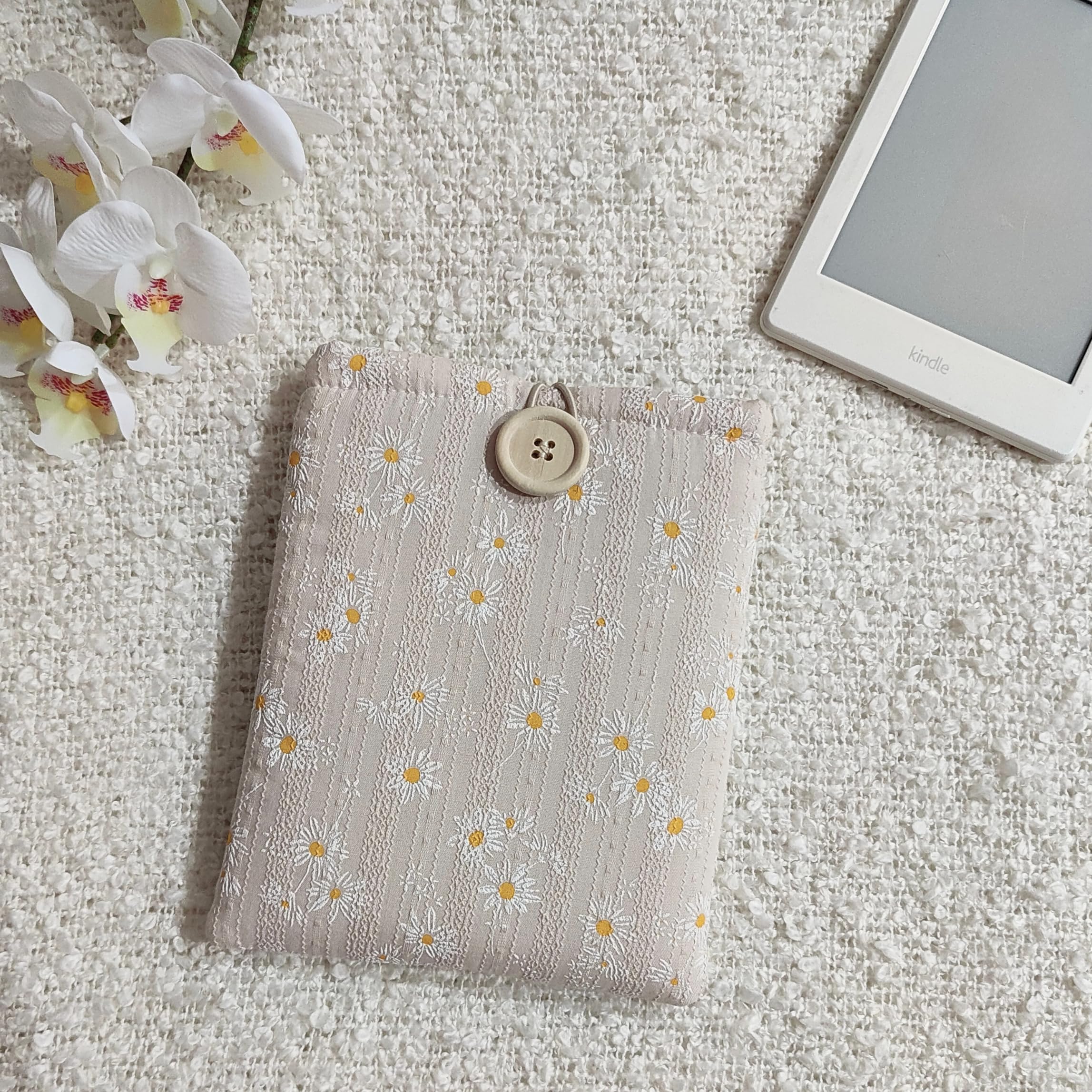 Floral Kindle Sleeve Case - Protective Padded Cotton Cover for Kindle Paperwhite (6'' & 6.8''), Basic, and Signature Edition - Perfect for Travel, Commuting, and Home Reading Protection