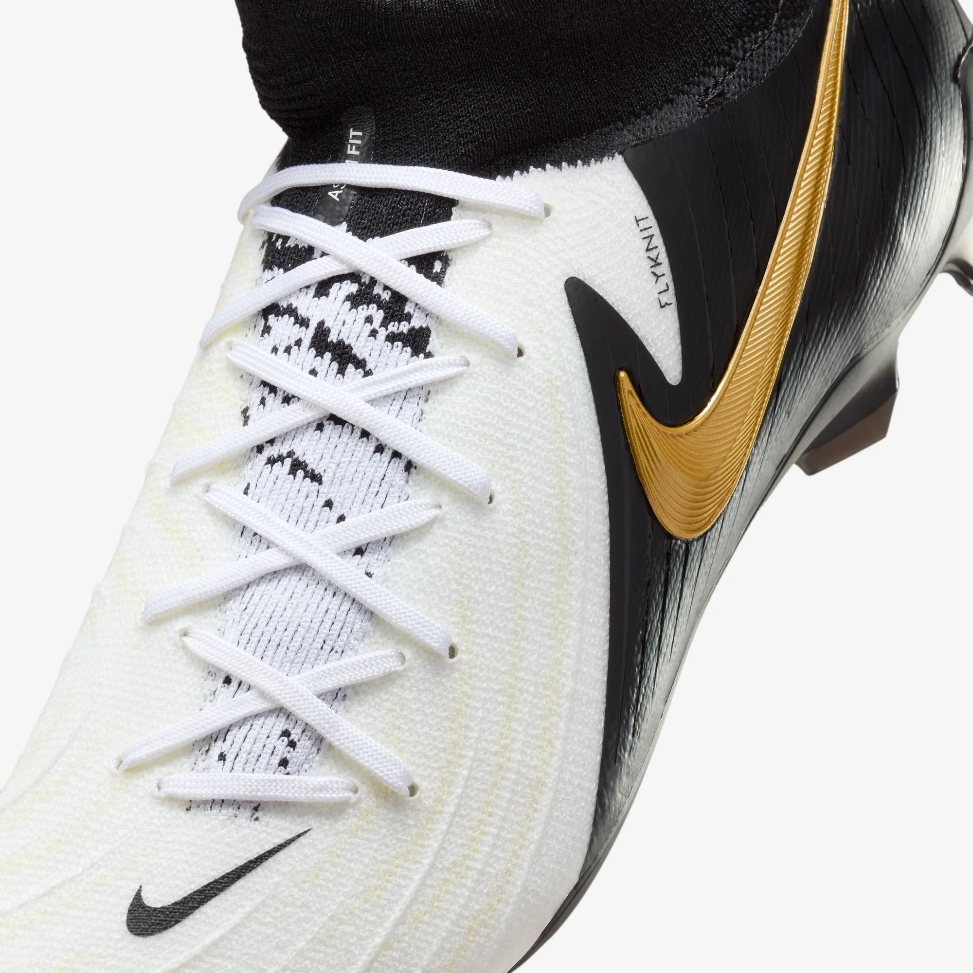 Nike Phantom Luna 2 Pro FG Soccer Cleats - Lightweight Football Shoes for Men with Dynamic Fit Collar - Perfect for Turf & Firm Ground Matches, Training & Competitive Play